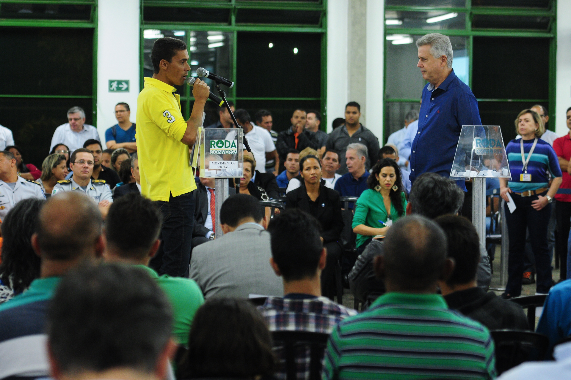 O presidente da Organização de Ação Social Esporte e Cultura do Buritis III, Rogério Vieira, de 42 anos, pediu mais iluminação, além da já instalada em dois becos no setor