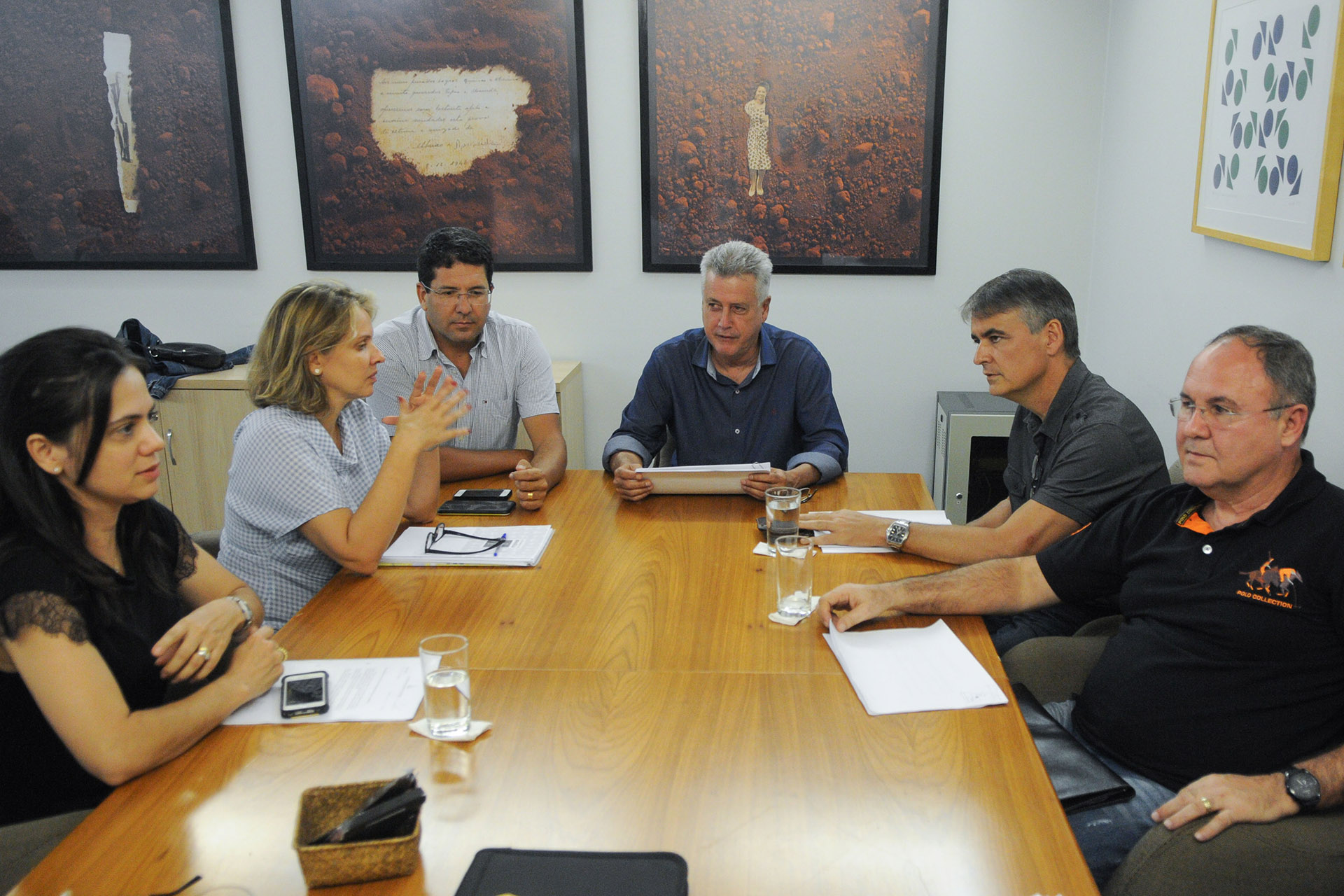 Reunião ocorreu na Residência Oficial de Águas Claras na tarde deste domingo (9)