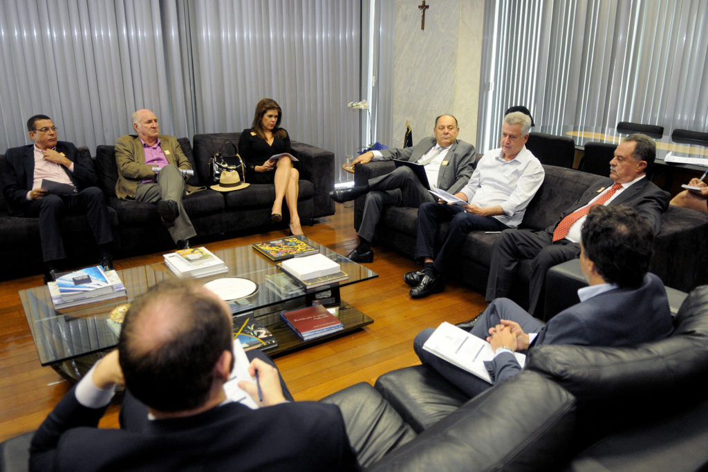 O governador de Brasília, Rodrigo Rollemberg, reuniu-se na manhã desta sexta-feira (10) com representantes do setor produtivo do Distrito Federal.