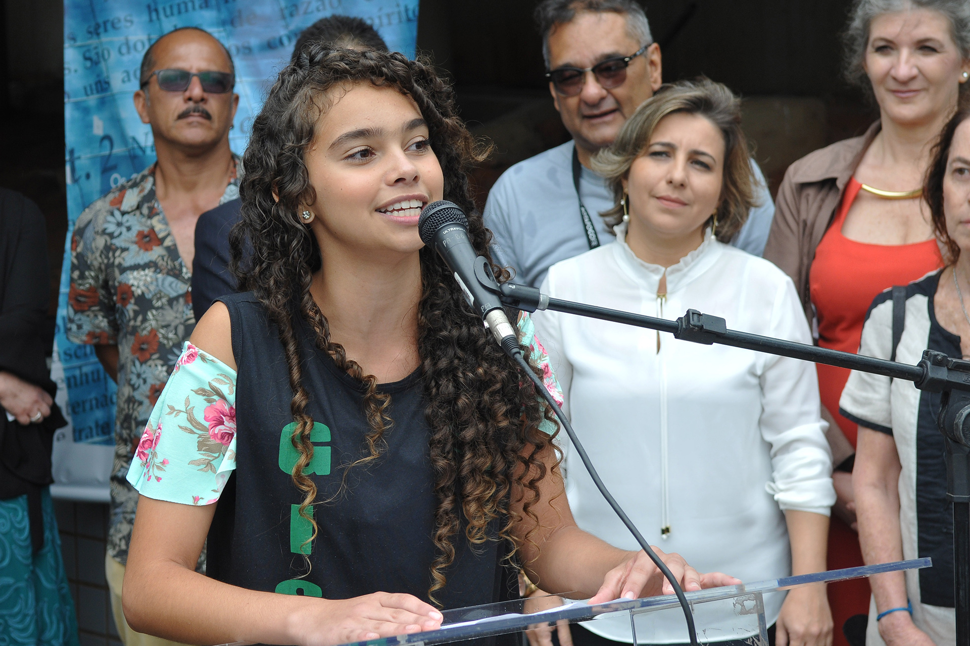 Aluna do Gisno, Ana Beatriz dos Santos, de 13 anos, participou da cerimÃ´nia.
