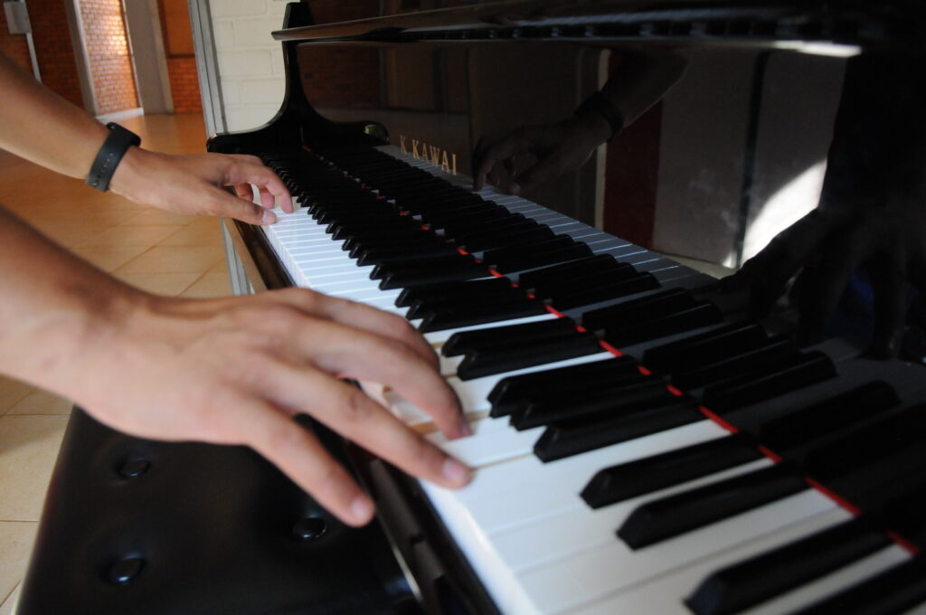 Aulas de Piano - Performance Escola de Música