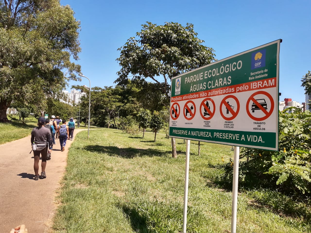 Comércio do DF terá funcionamento normal durante os jogos da Copa