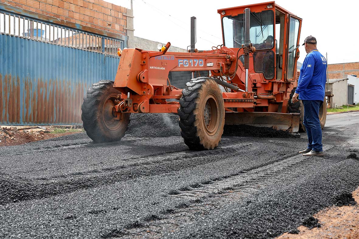 Dentro-1-14 Com regularização, quadras de São Sebastião recebem pavimentação asfáltica