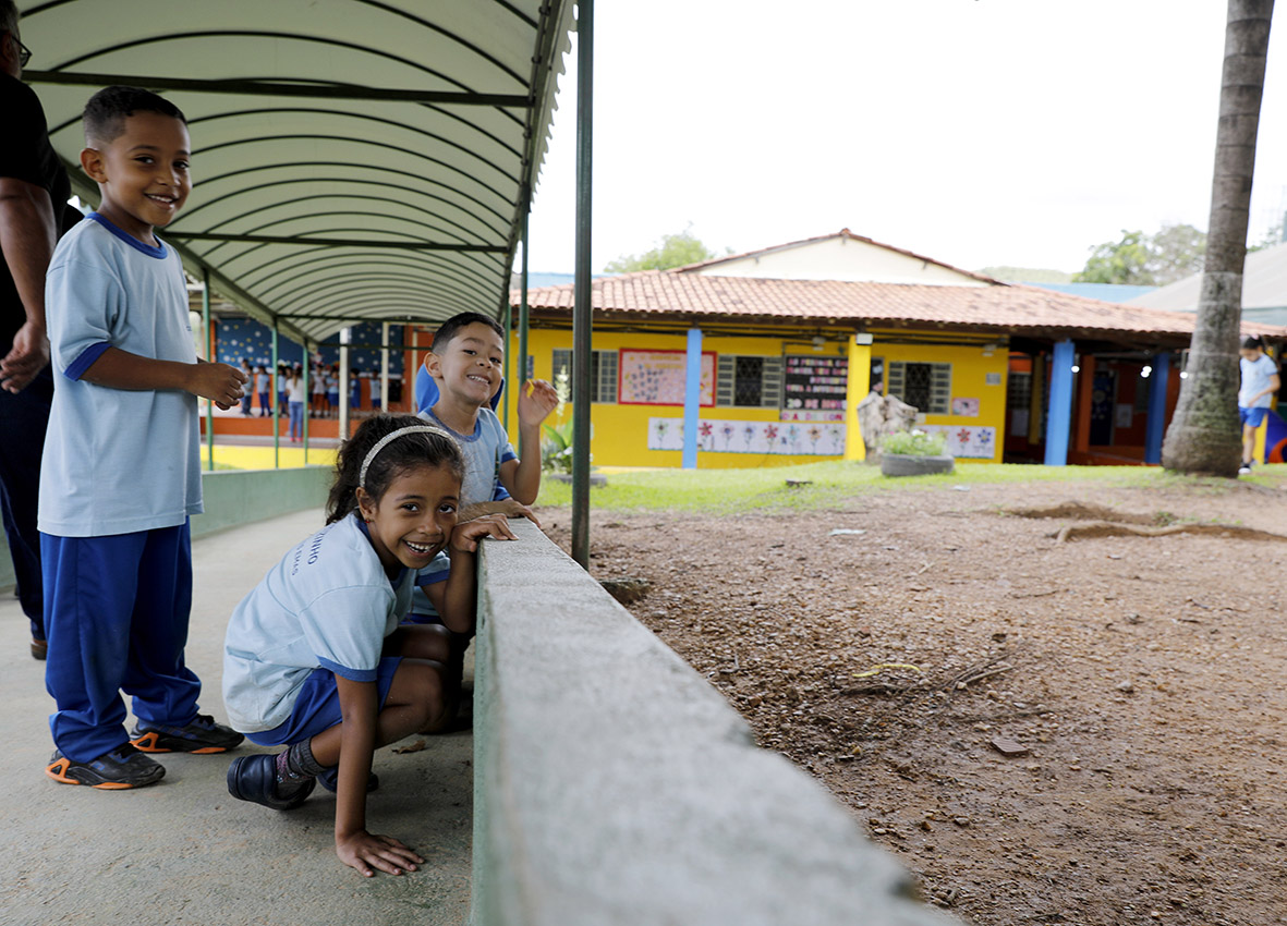 Dentro-3-8 GDF já investiu R$ 33 milhões para levar asfalto, dignidade e acessibilidade às escolas rurais