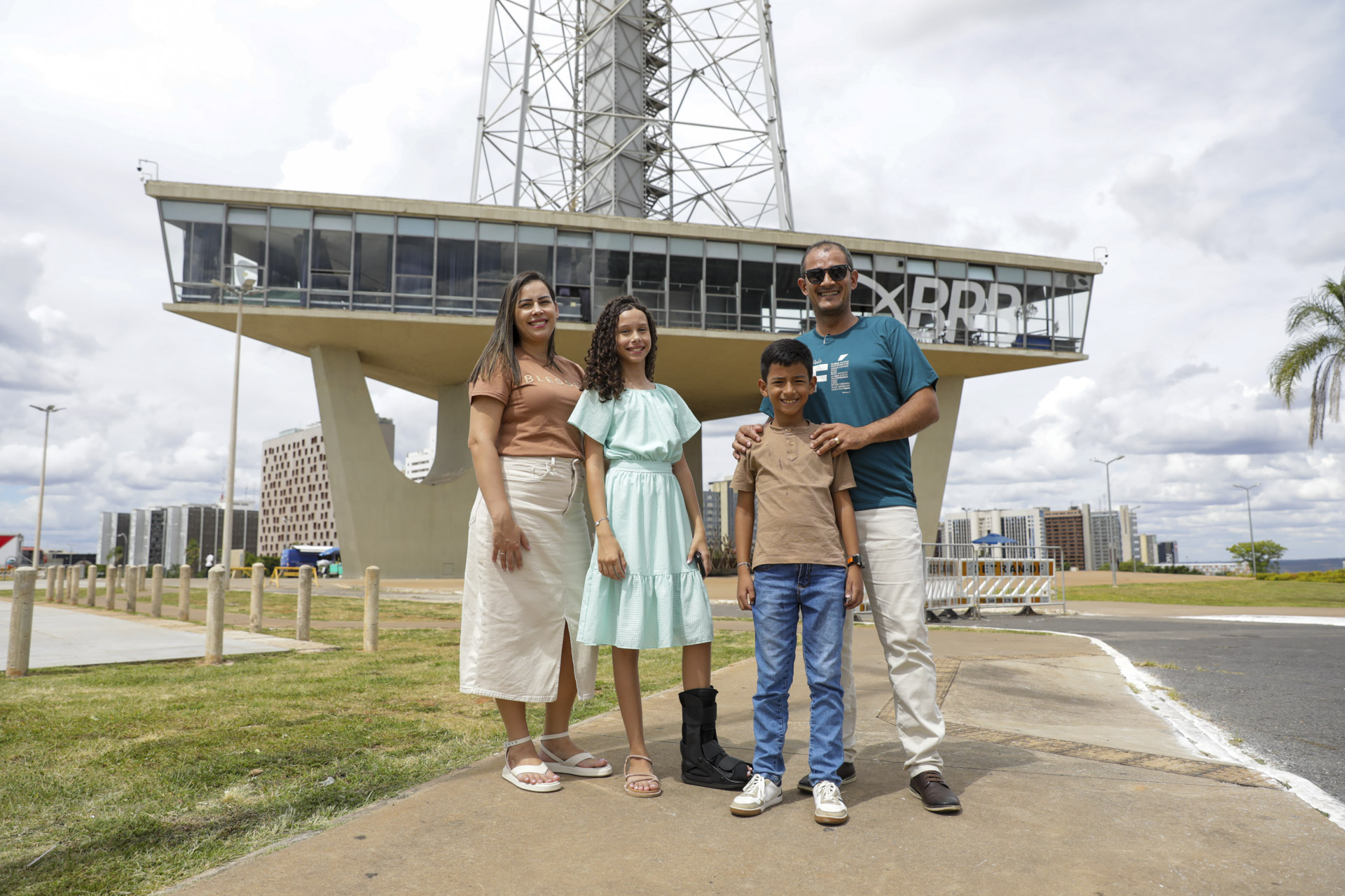 Davi-Brito-e-familia-tecnico-de-campo-2_1 Segurança na folia cai nas graças dos turistas que visitam Brasília no Carnaval