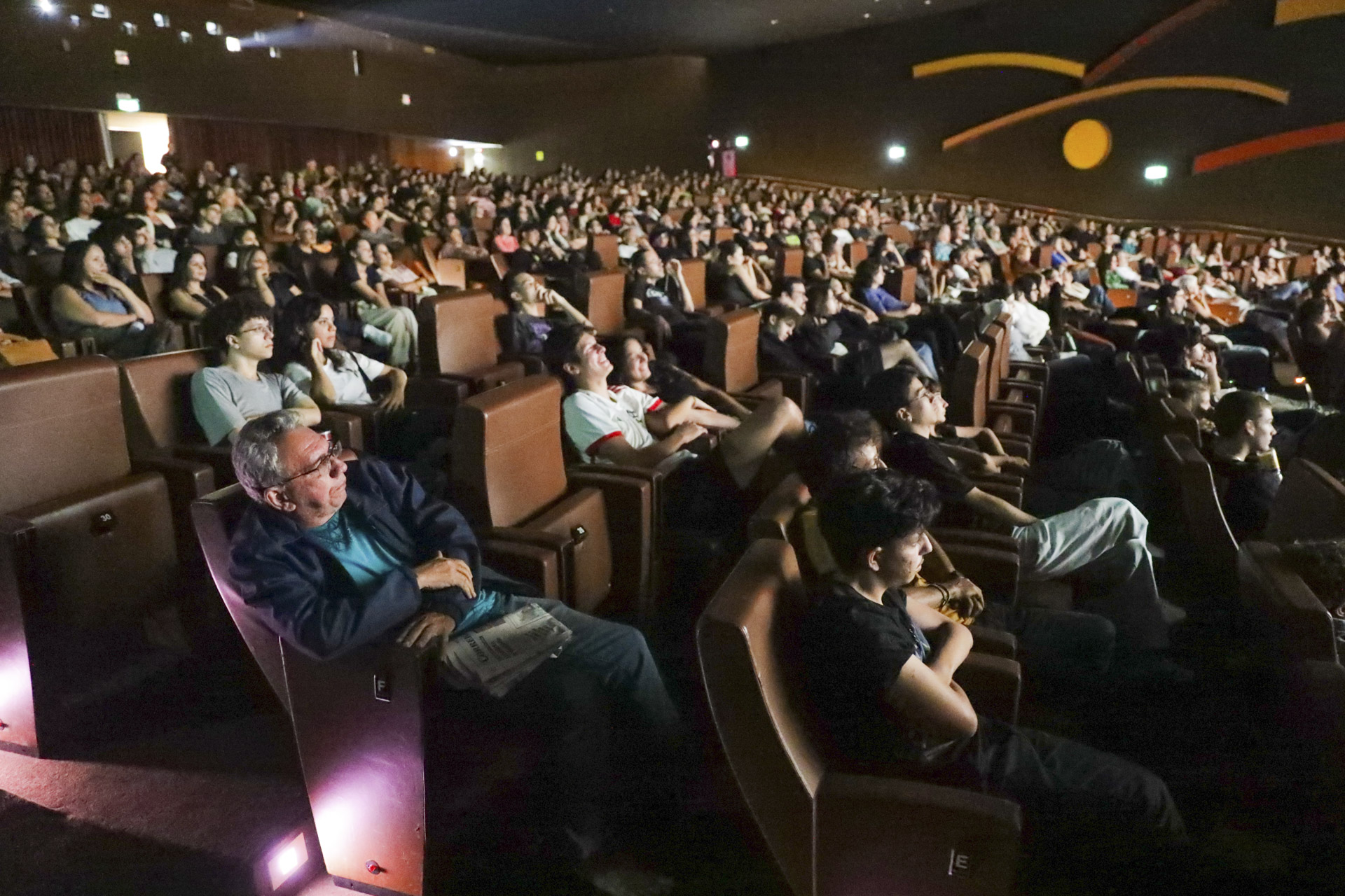 Dentro-3_1 Aclamado pelo público, ‘Ainda Estou Aqui’ fecha Mostra Oscar 2025 do Cine Brasília