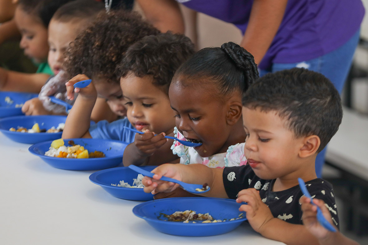 Dez horas dentro de uma creche do DF: a única UF que tem 100% das creches com tempo integral