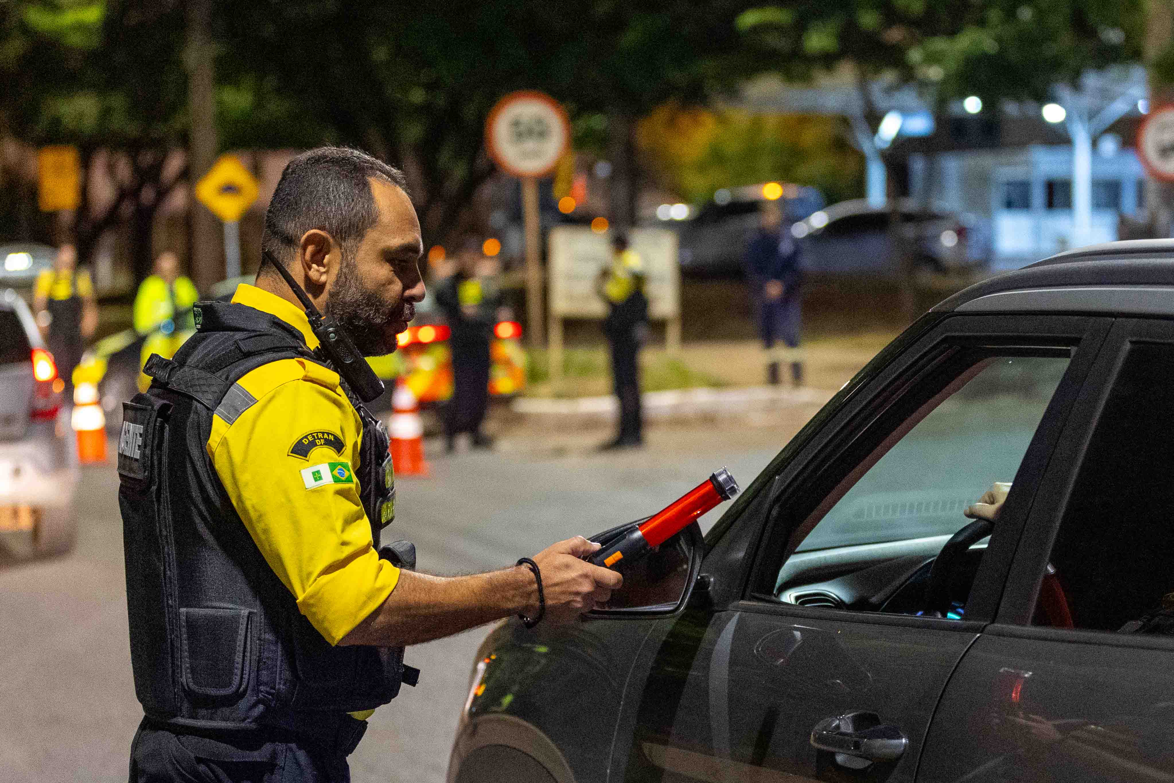 Mais de 100 motoristas alcoolizados foram autuados no fim de semana