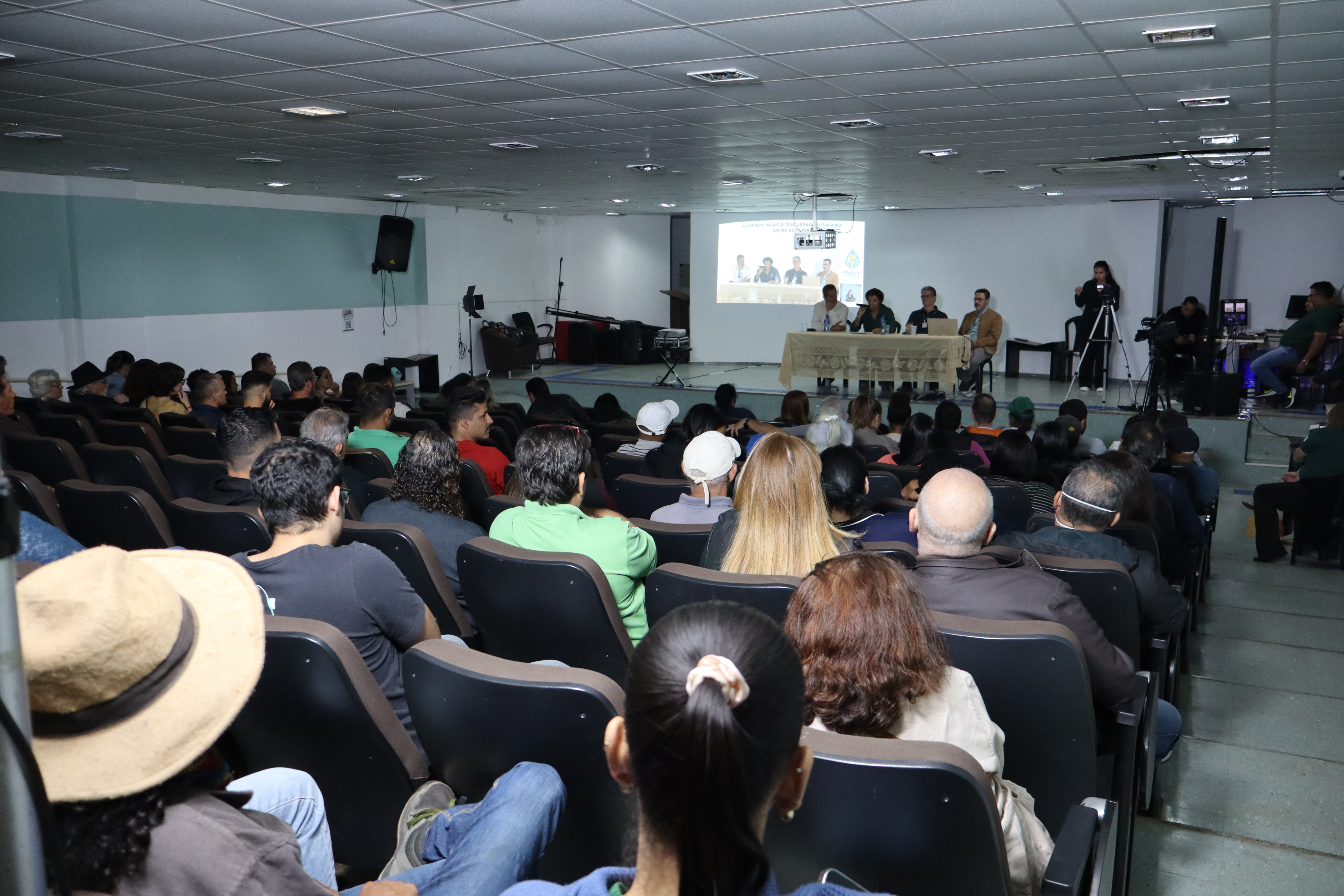 Comunidade participa de audiência pública sobre licenciamento ambiental da Arine Sucupira