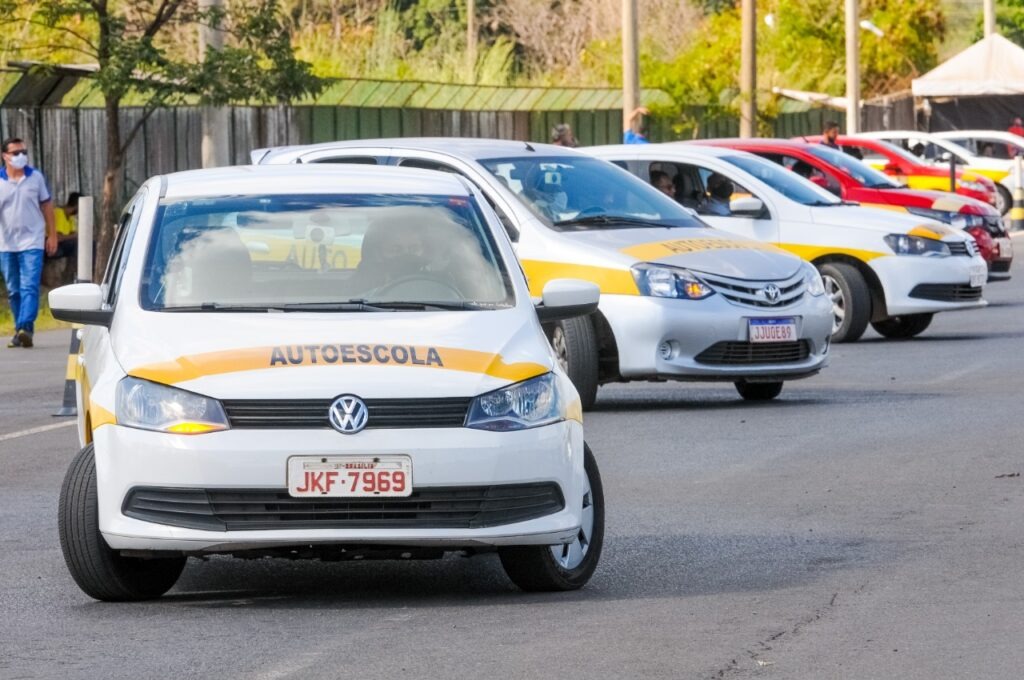 Nova CNH: regulamentada atuação de instrutores de trânsito