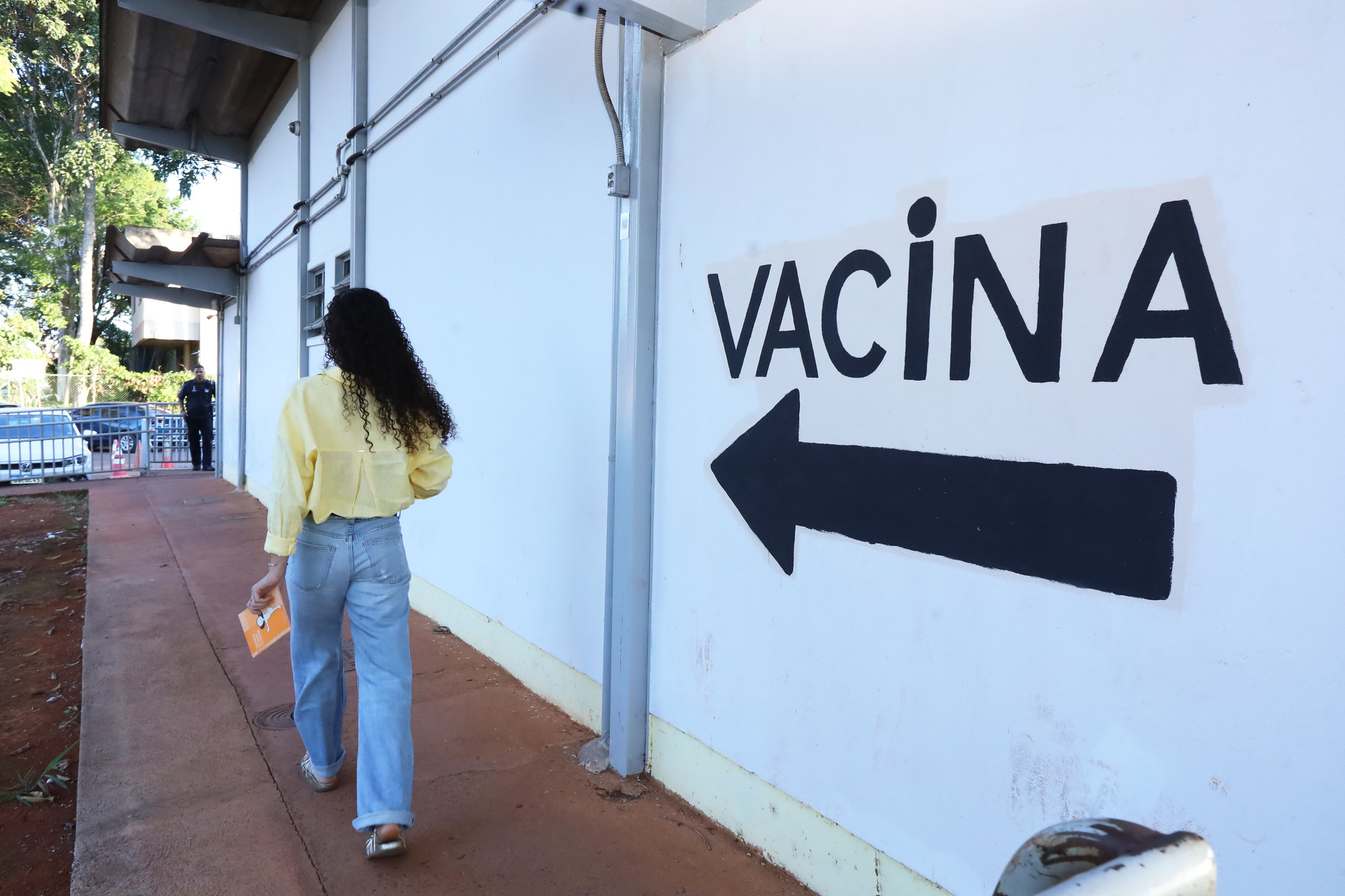 Saiba como torcer para o Brasil com a vacinação em dia