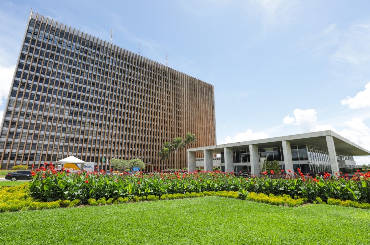 GDF vai propor acordos para recuperar grandes dívidas