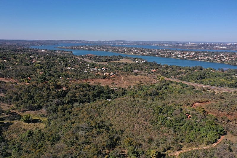 GDF firma contrato para o plantio de 22 mil mudas na Serrinha do Paranoá