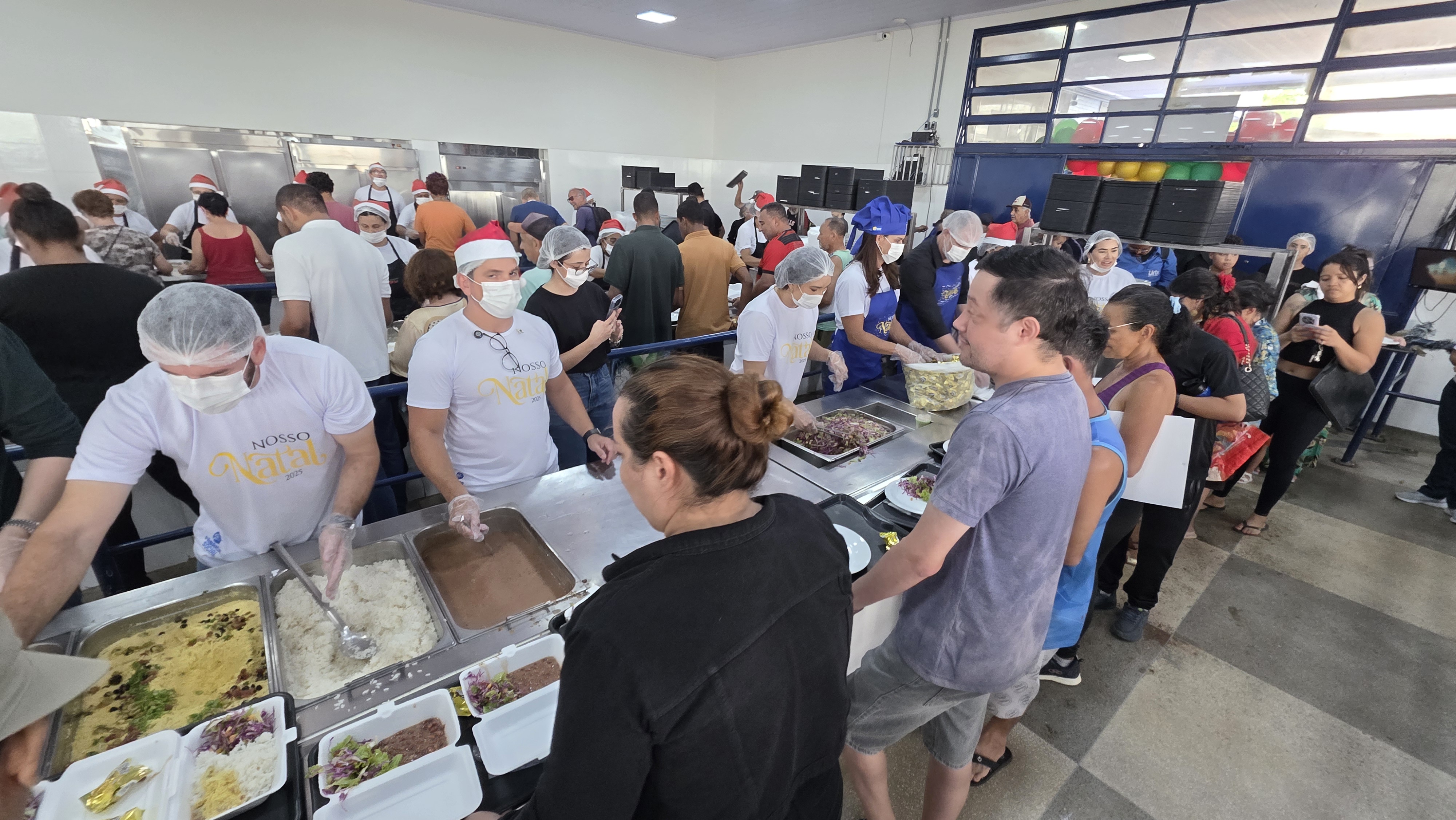 Nosso Natal leva alegria, diversão e solidariedade ao Restaurante Comunitário de Samambaia