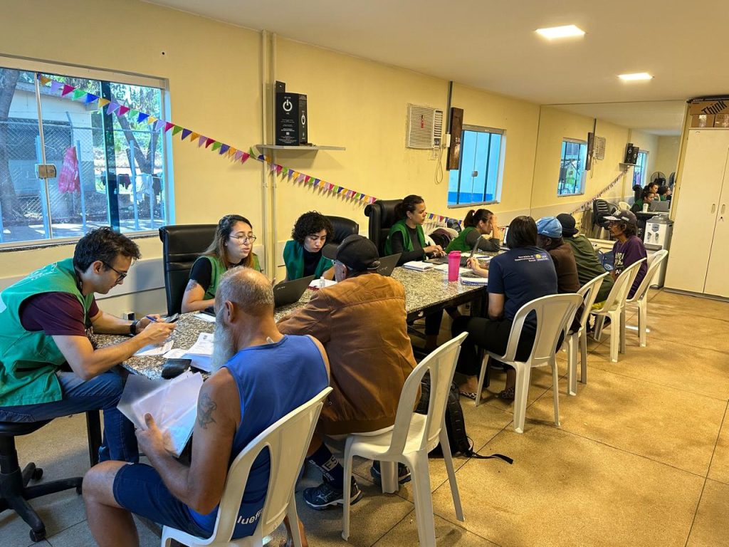 Mutirão de atendimento à população em situação de rua ocorre nesta quinta (20)