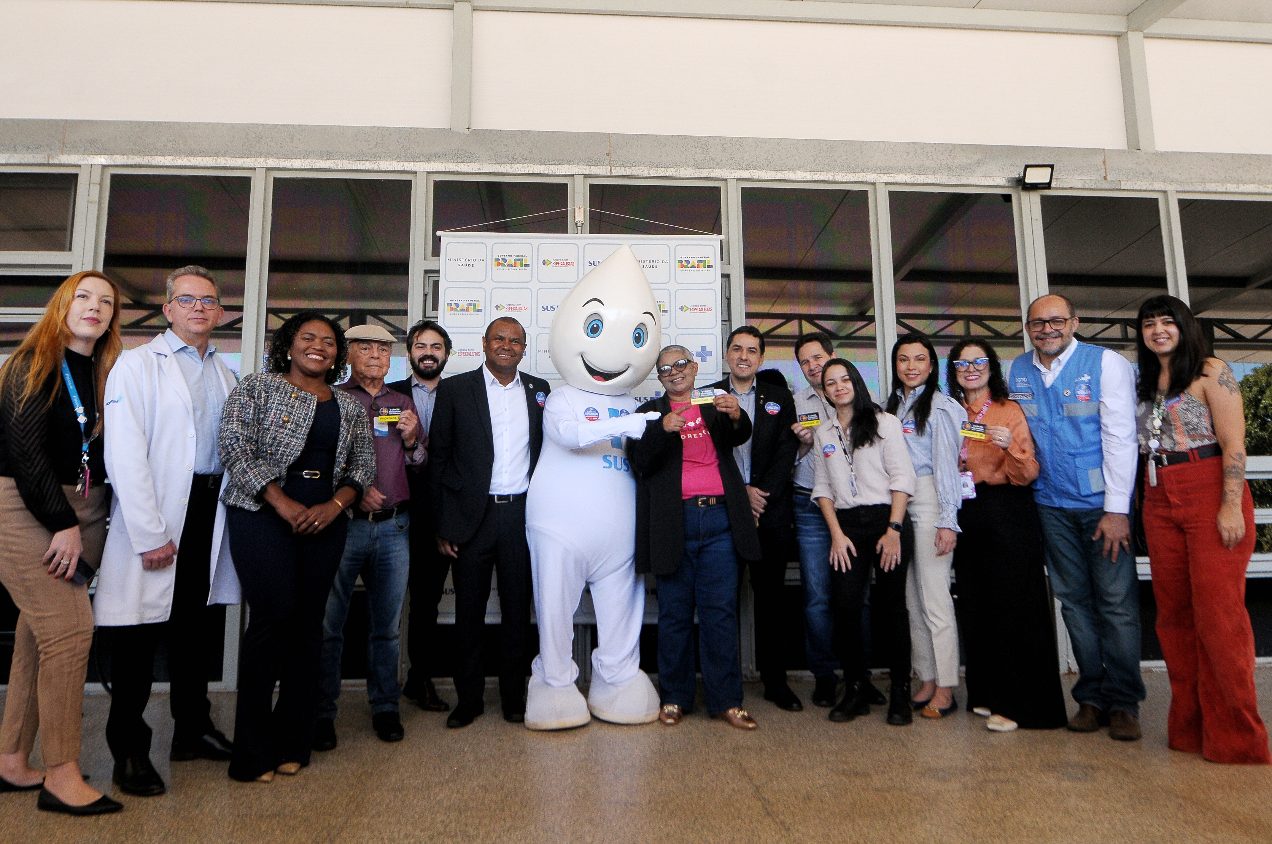 GDF amplia cuidado oncológico com habilitação de radioterapia e novos leitos no HRT