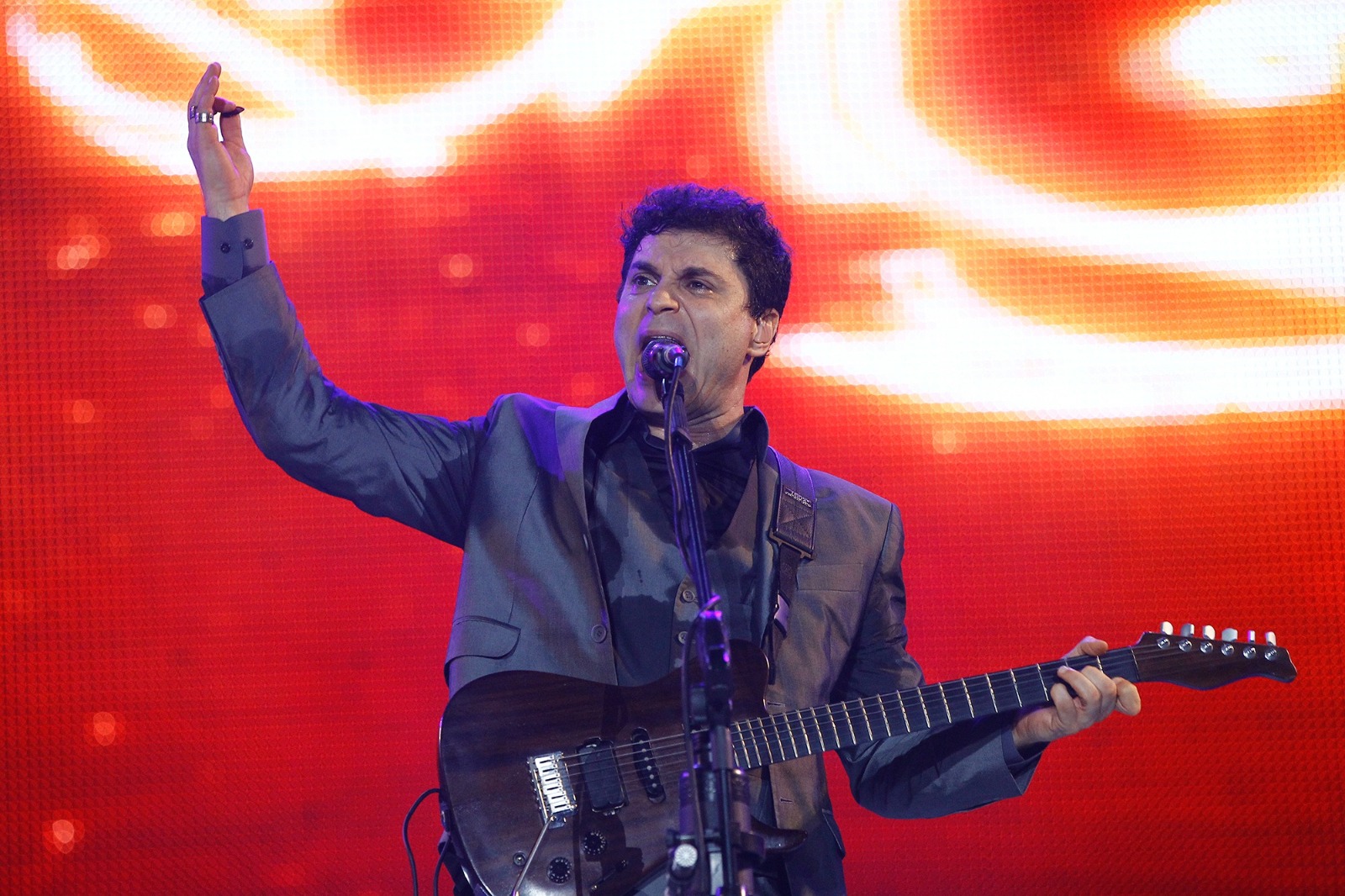 Show de Frejat celebra o Mês do Servidor com noite especial em Brasília