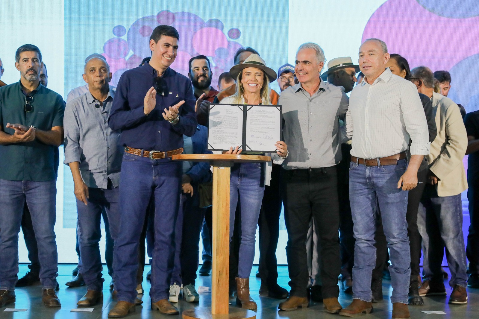 DF e Goiás firmam cooperação para fortalecer defesa agropecuária