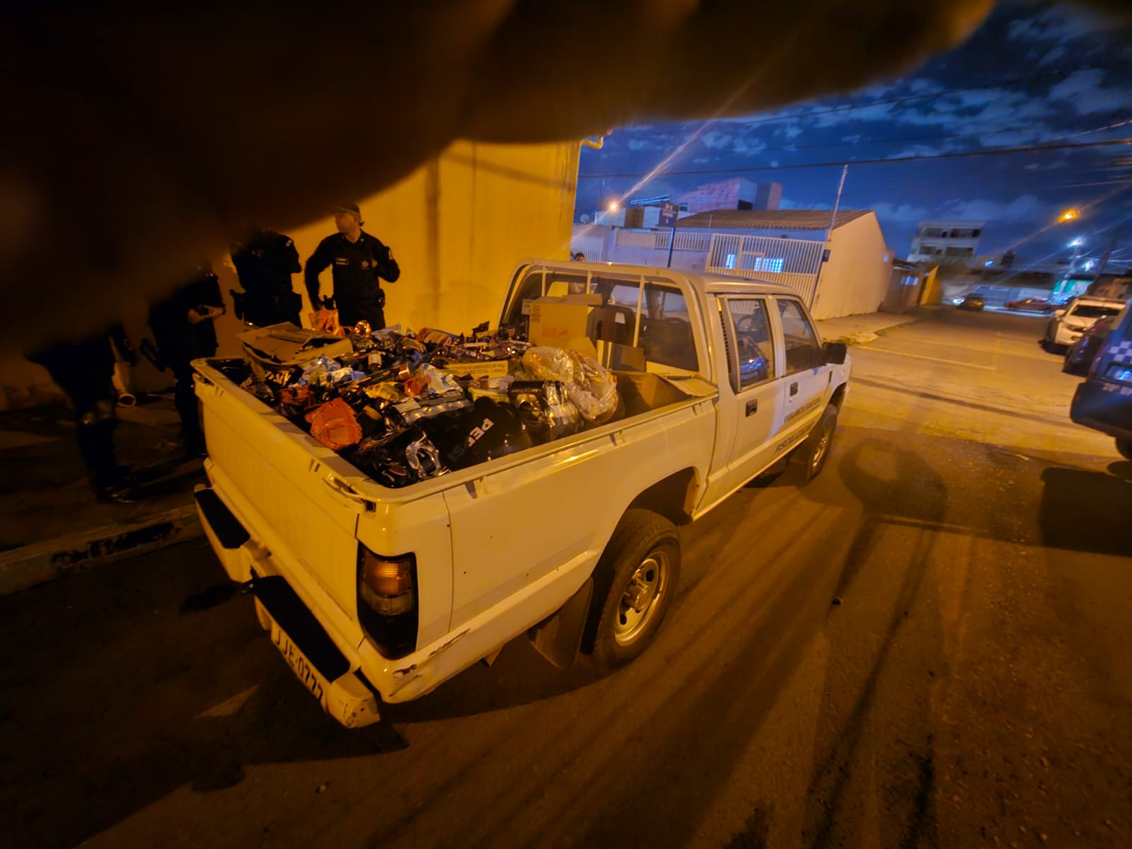 Vigilância Sanitária apreende uma tonelada de mercadorias