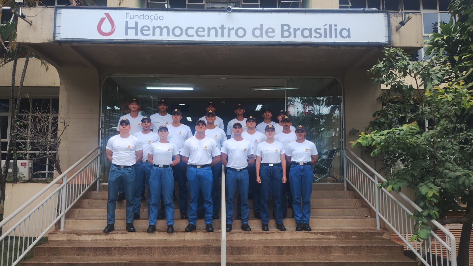 Estudantes do curso de praças fazem doação voluntária de sangue