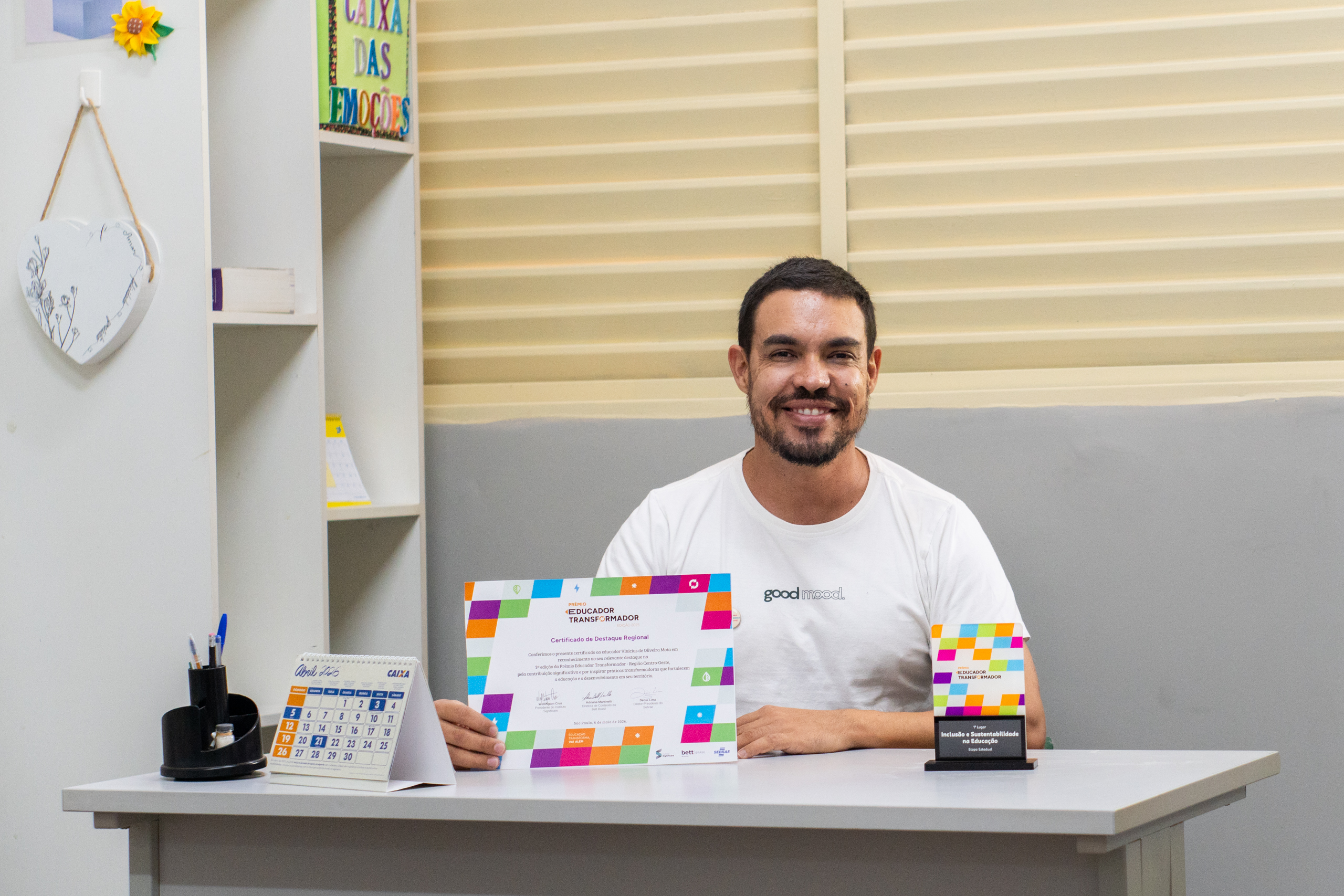 Psicólogo do DF recebe destaque nacional por projeto de acolhimento a estudantes LGBT