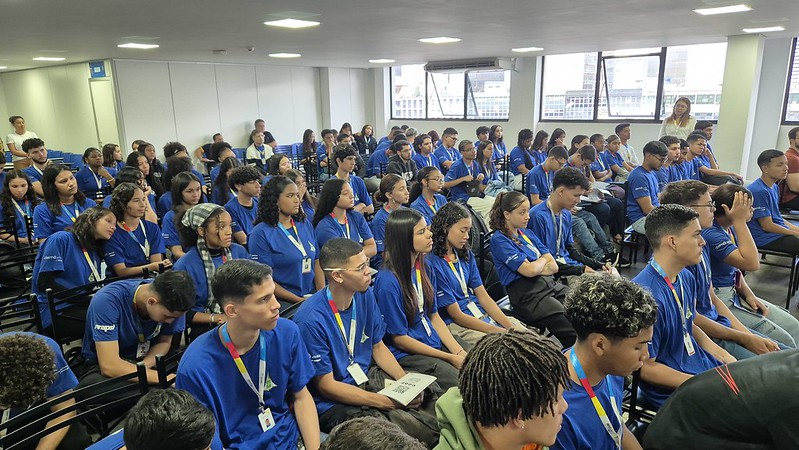 Saiba como se defender de fraudes que miram o programa Jovem Candango