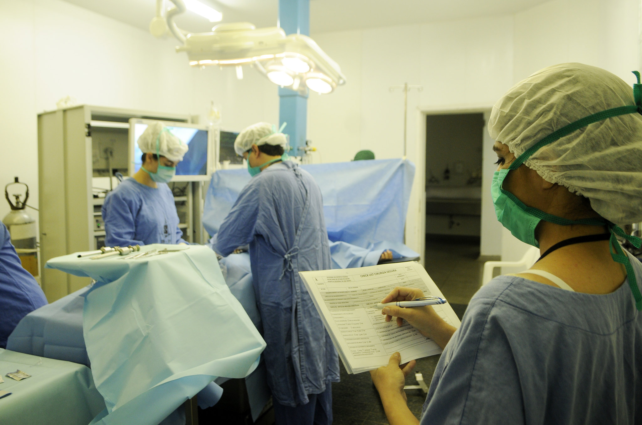 Força-tarefa realiza 50 cirurgias de vasectomia no Hospital de Sobradinho