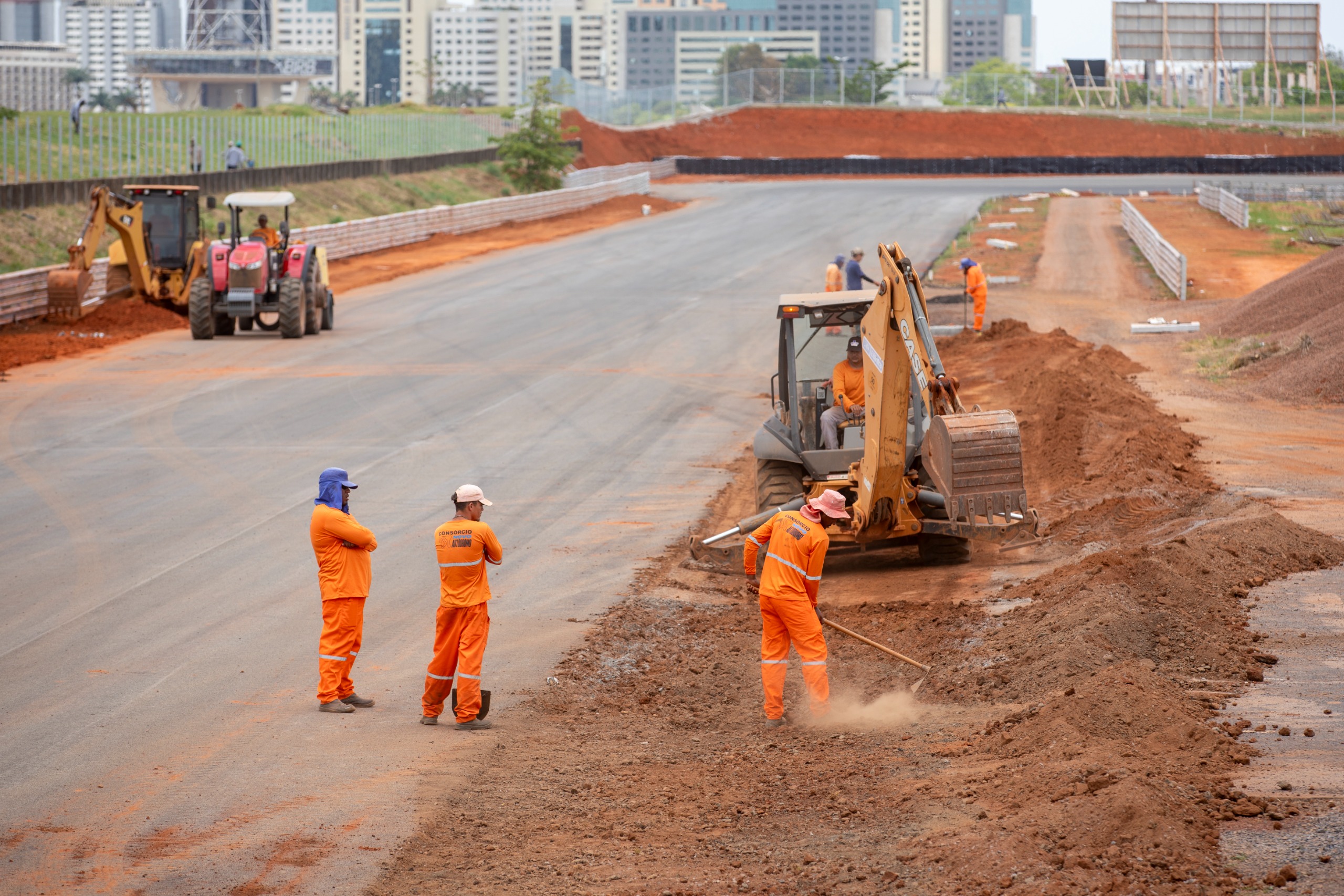 Visita técnica marca mais uma etapa de preparação para a reabertura do Autódromo de Brasília