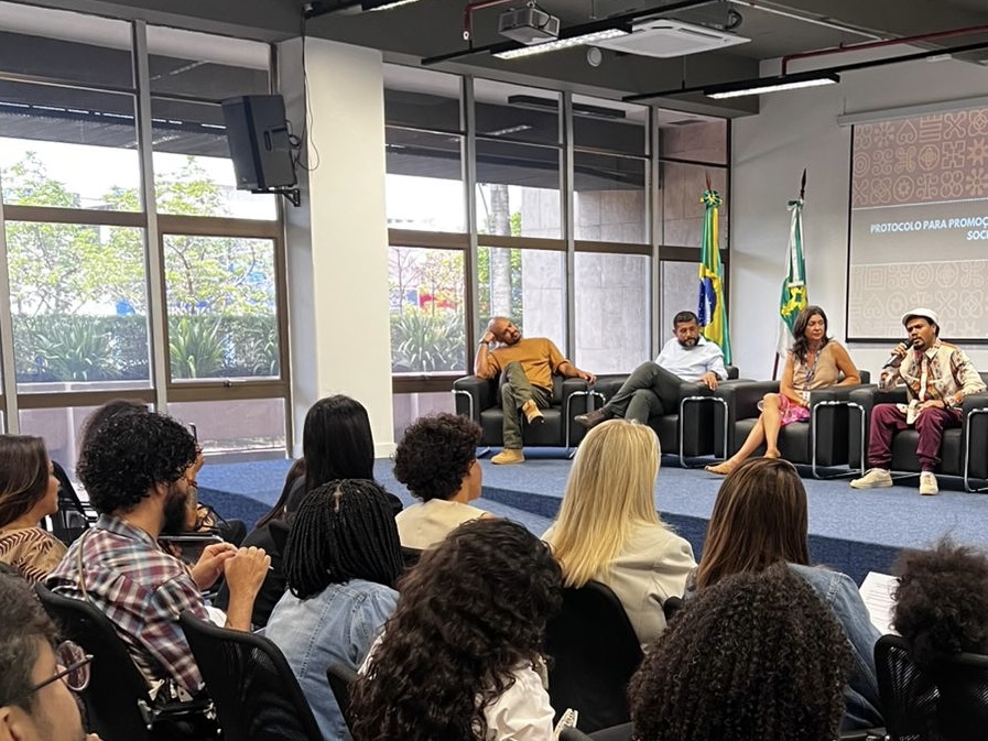 Protocolo com orientações para fortalecer combate ao racismo no DF é lançado