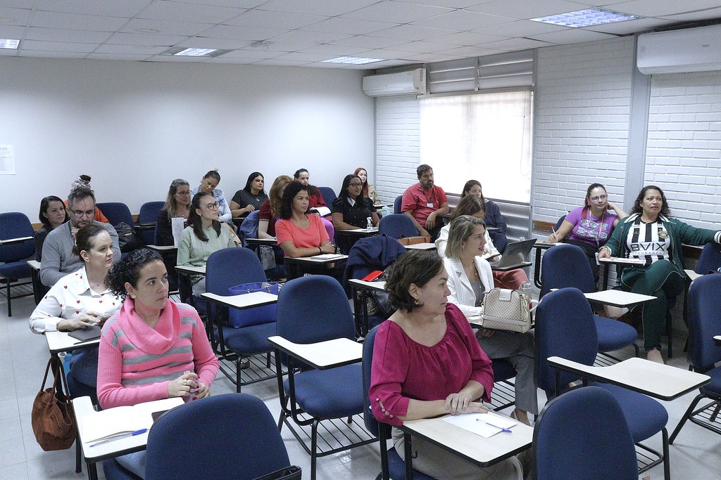 Curso capacita servidores para urgências em saúde mental