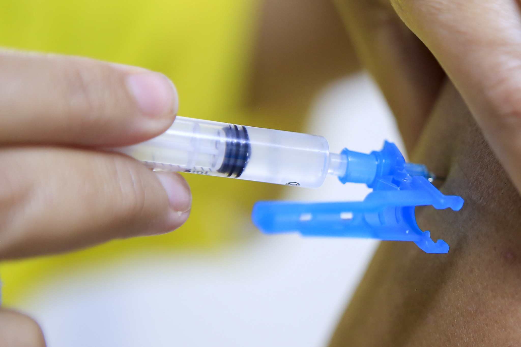 Hospital de Base realiza campanha de vacinação para colaboradores a partir desta terça (8)