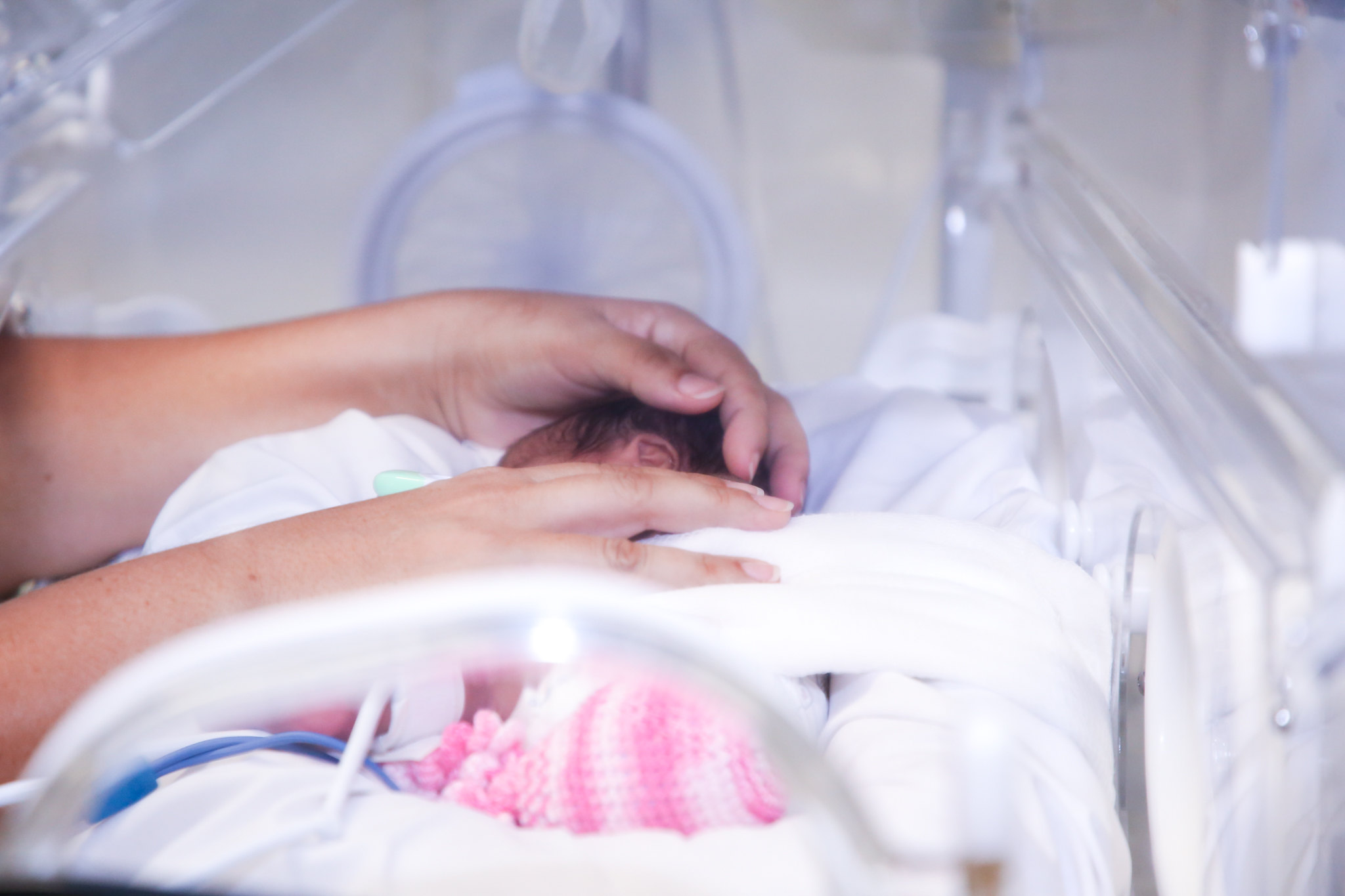 Abertas vagas para a contratação de 200 médicos generalistas e 50 neonatologistas