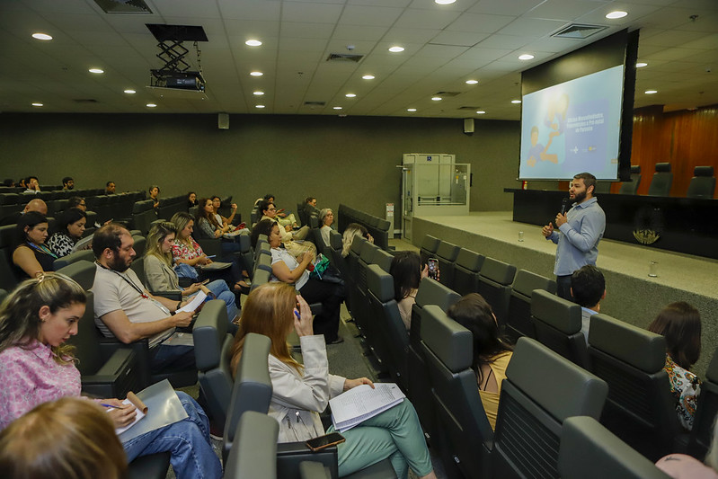 Oficina debate masculinidade e pré-natal do parceiro