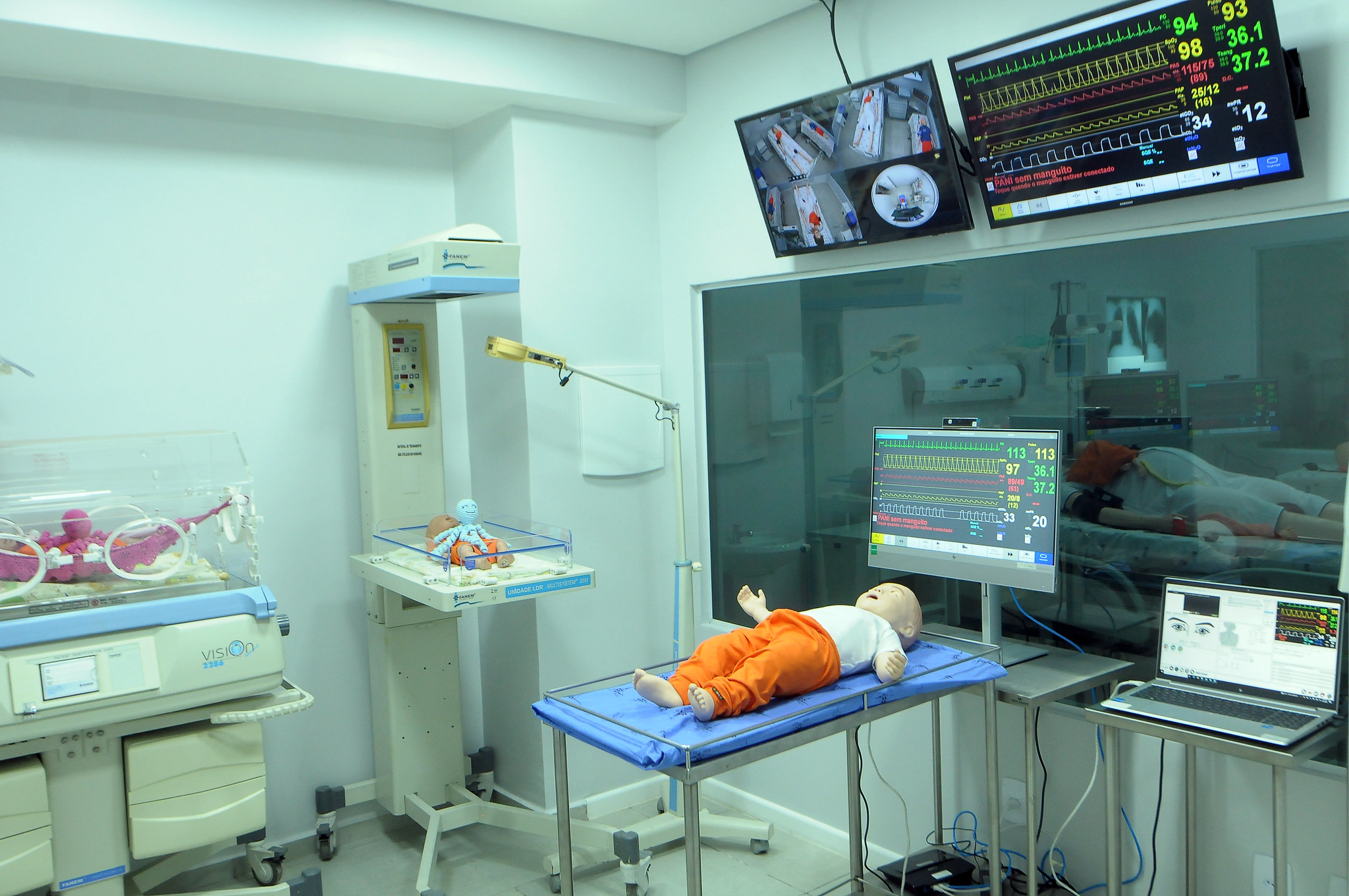 Laboratório de Simulação Realística é inaugurado na Escola Superior de Ciências da Saúde