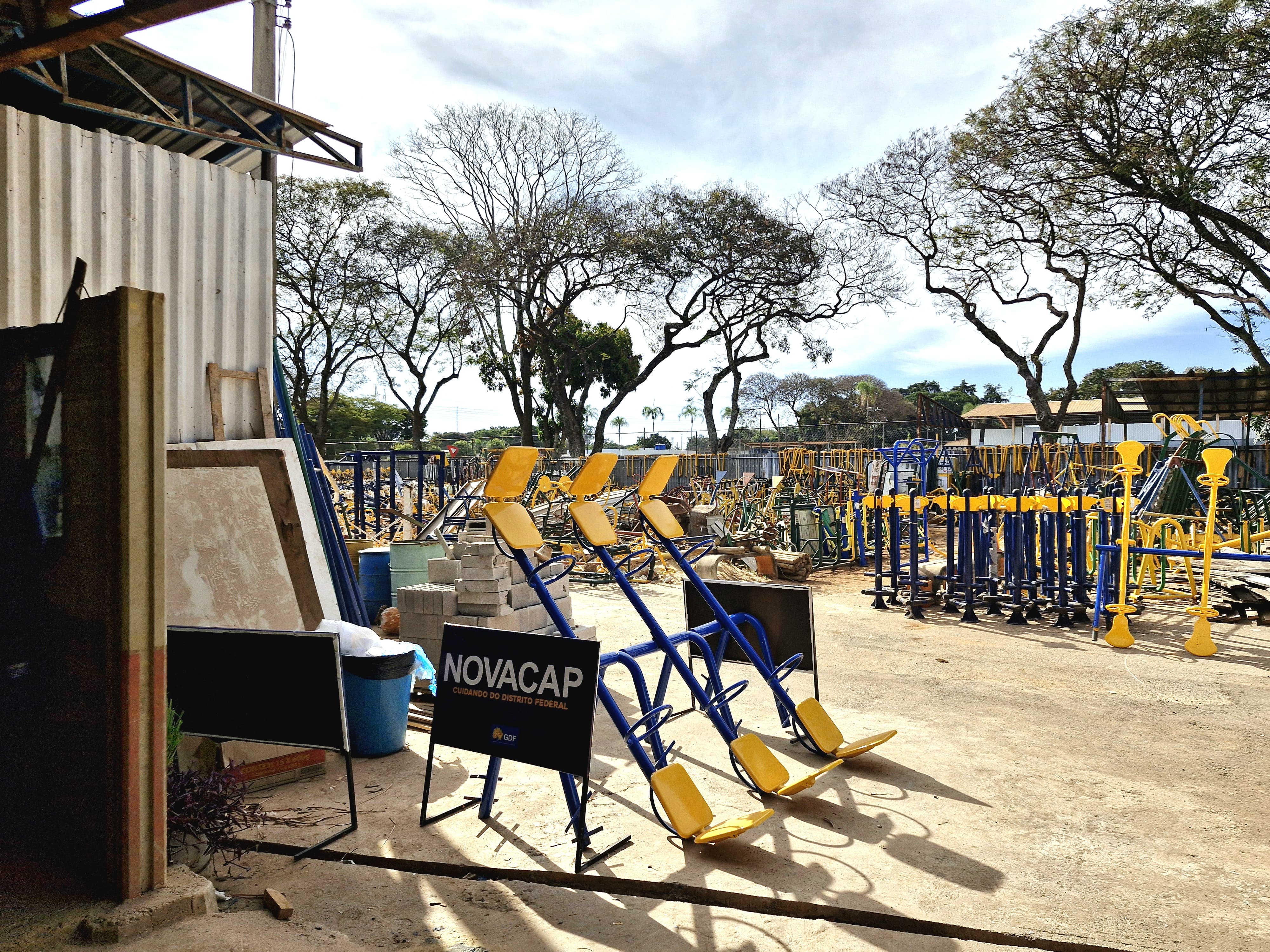 PECs e parquinhos danificados voltam a ganhar vida no DF