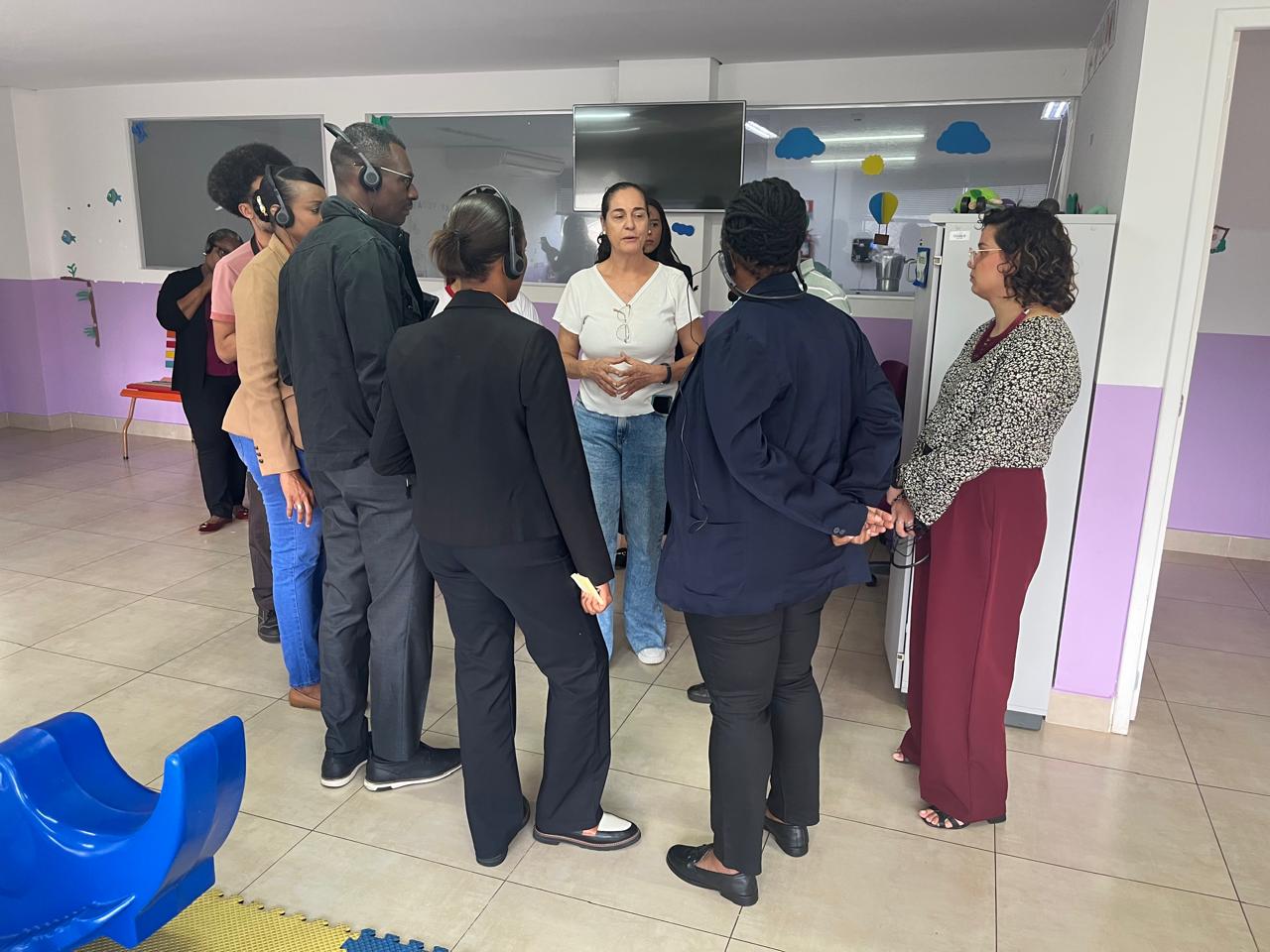 Delegação do Haiti visita a Casa da Mulher Brasileira, em Ceilândia