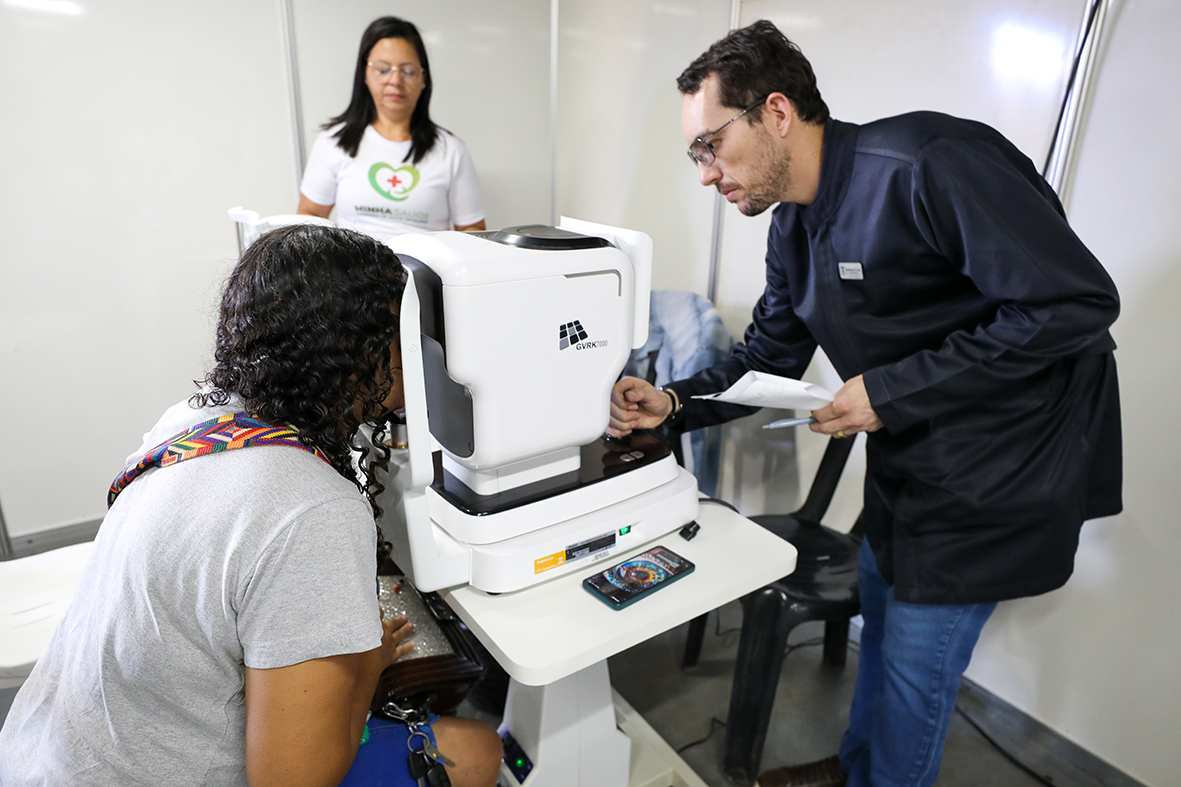 Moradores do Sol Nascente têm acesso a exames e consultas em programa itinerante do GDF