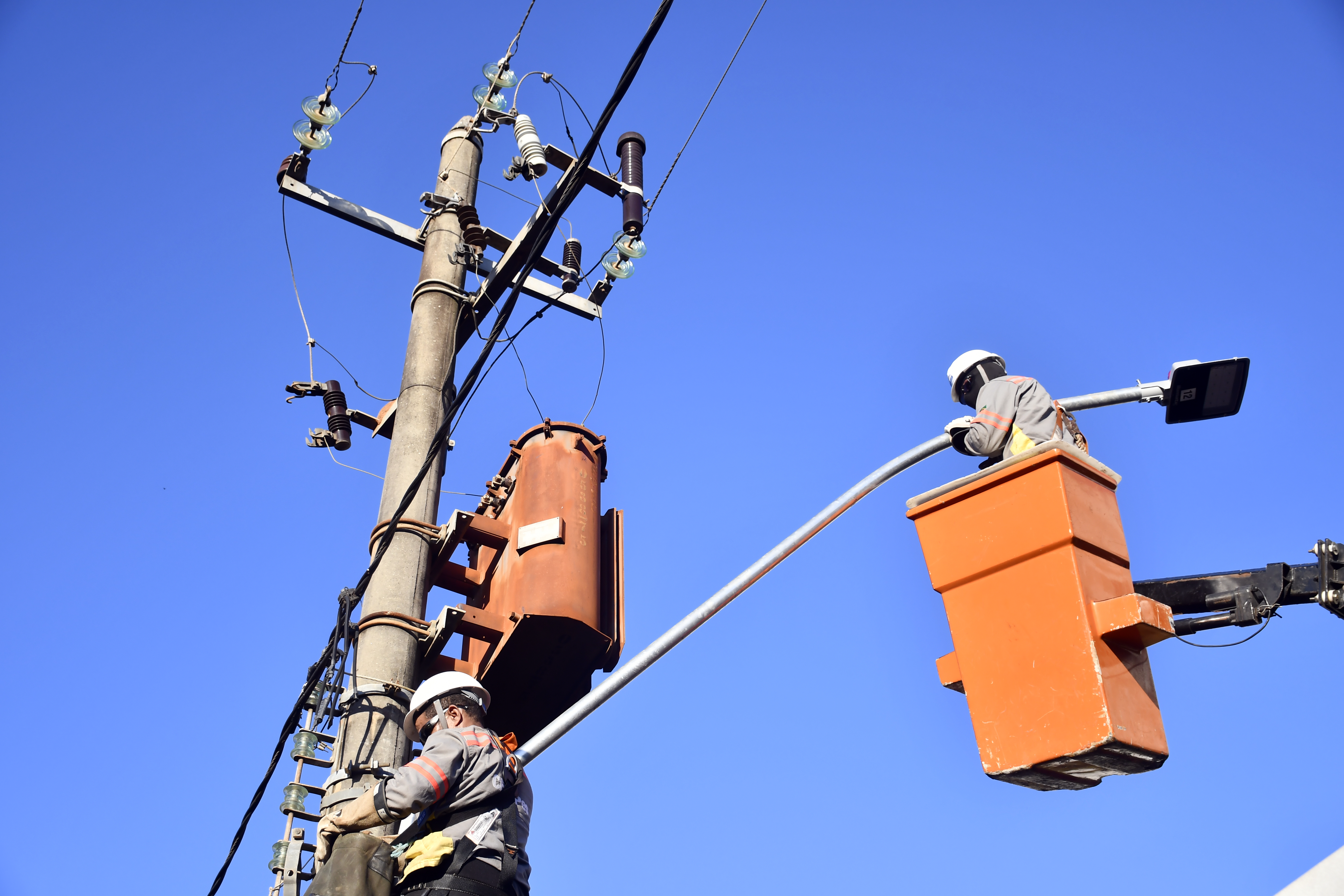 Iluminação pública é reforçada em diversos pontos de Ceilândia e dos lagos Norte e Sul