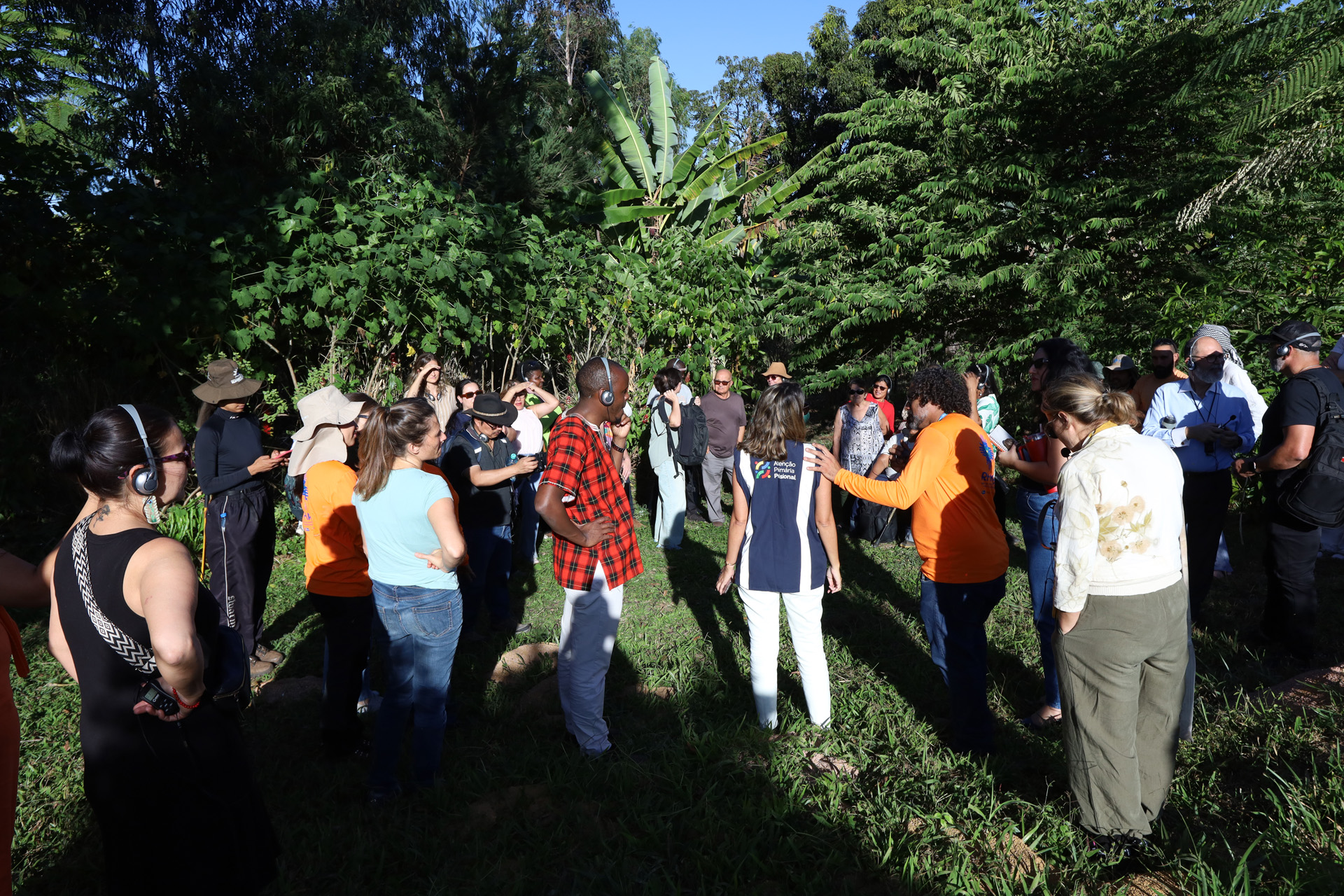 Horto florestal da UBS 1 do Lago Norte recebe membros de agência da ONU