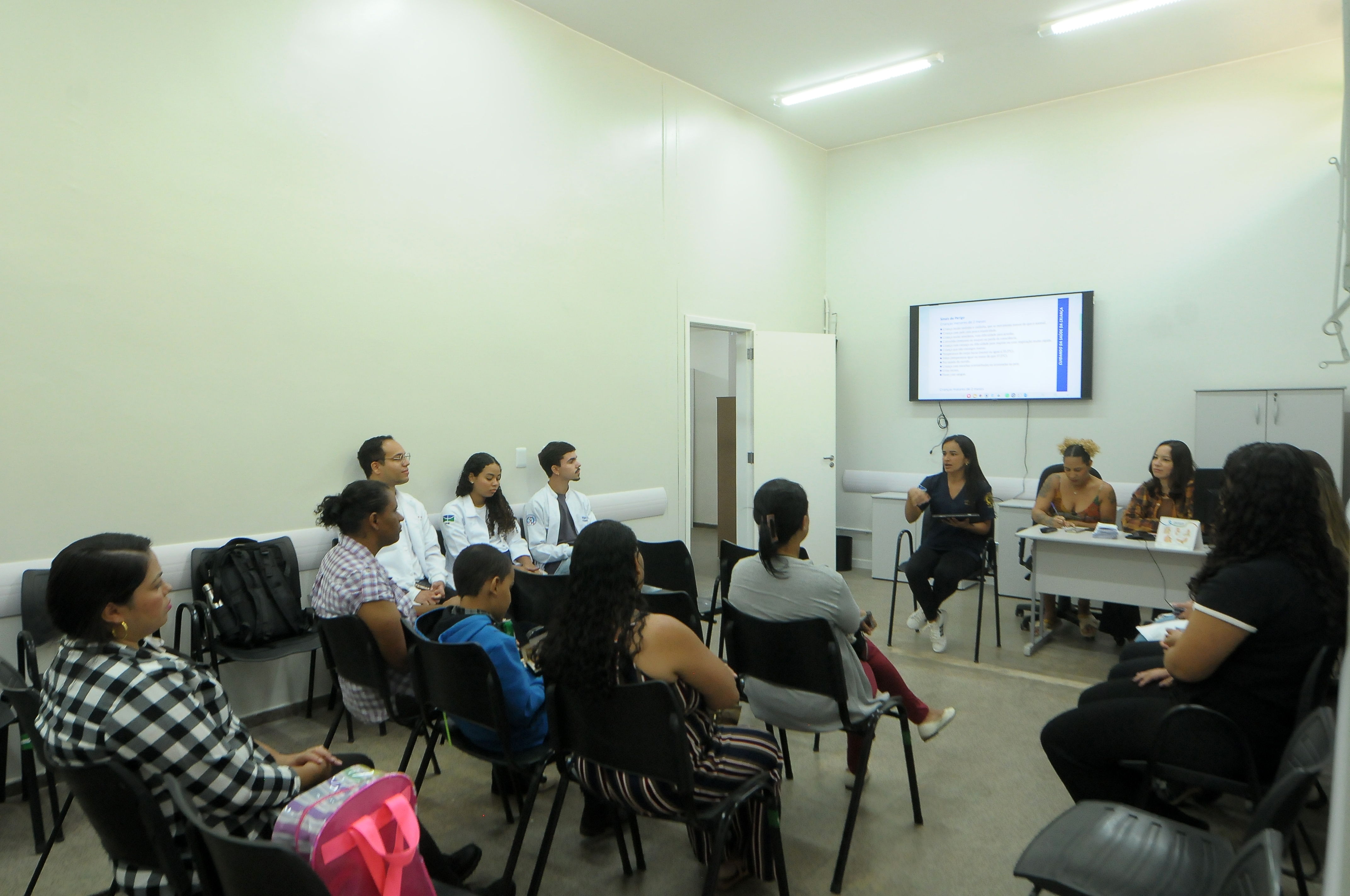 CER II de Taguatinga promove bate-papo com pais e festa agostina