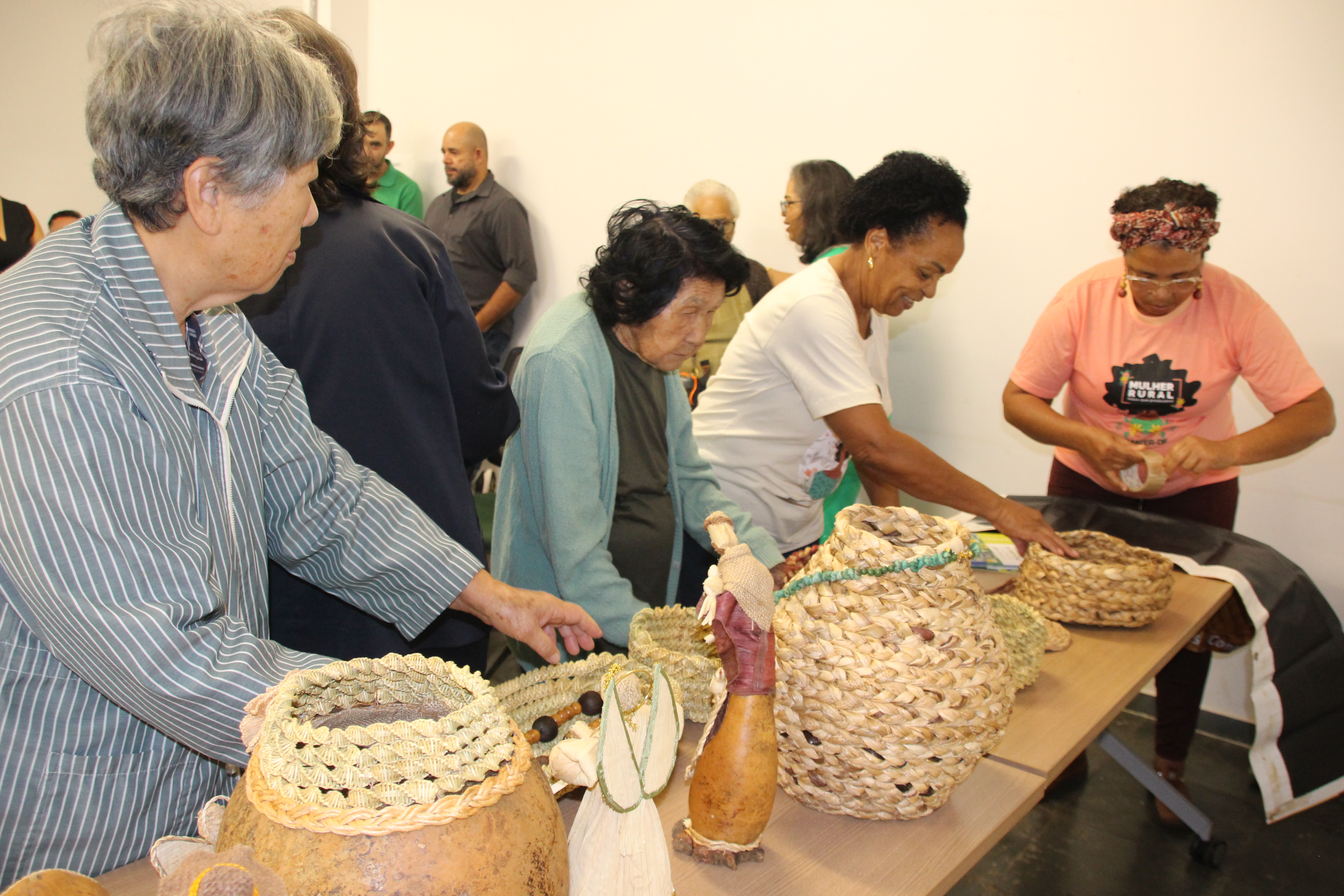 Encontro impulsiona o artesanato rural como alternativa de renda e valorização cultural