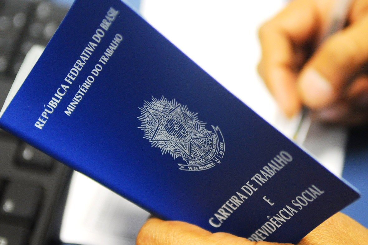 Semana começa com 585 vagas de emprego abertas nas agências do trabalhador