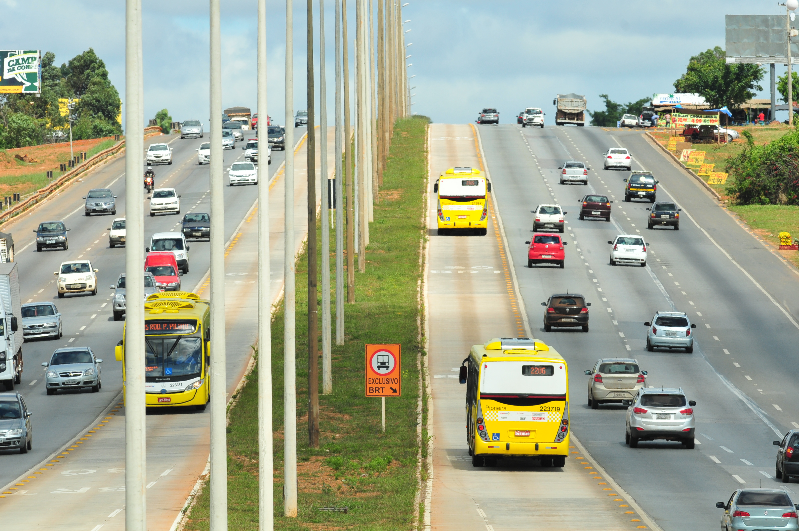 Adiada a circulação de táxis no corredor exclusivo do BRT Sul