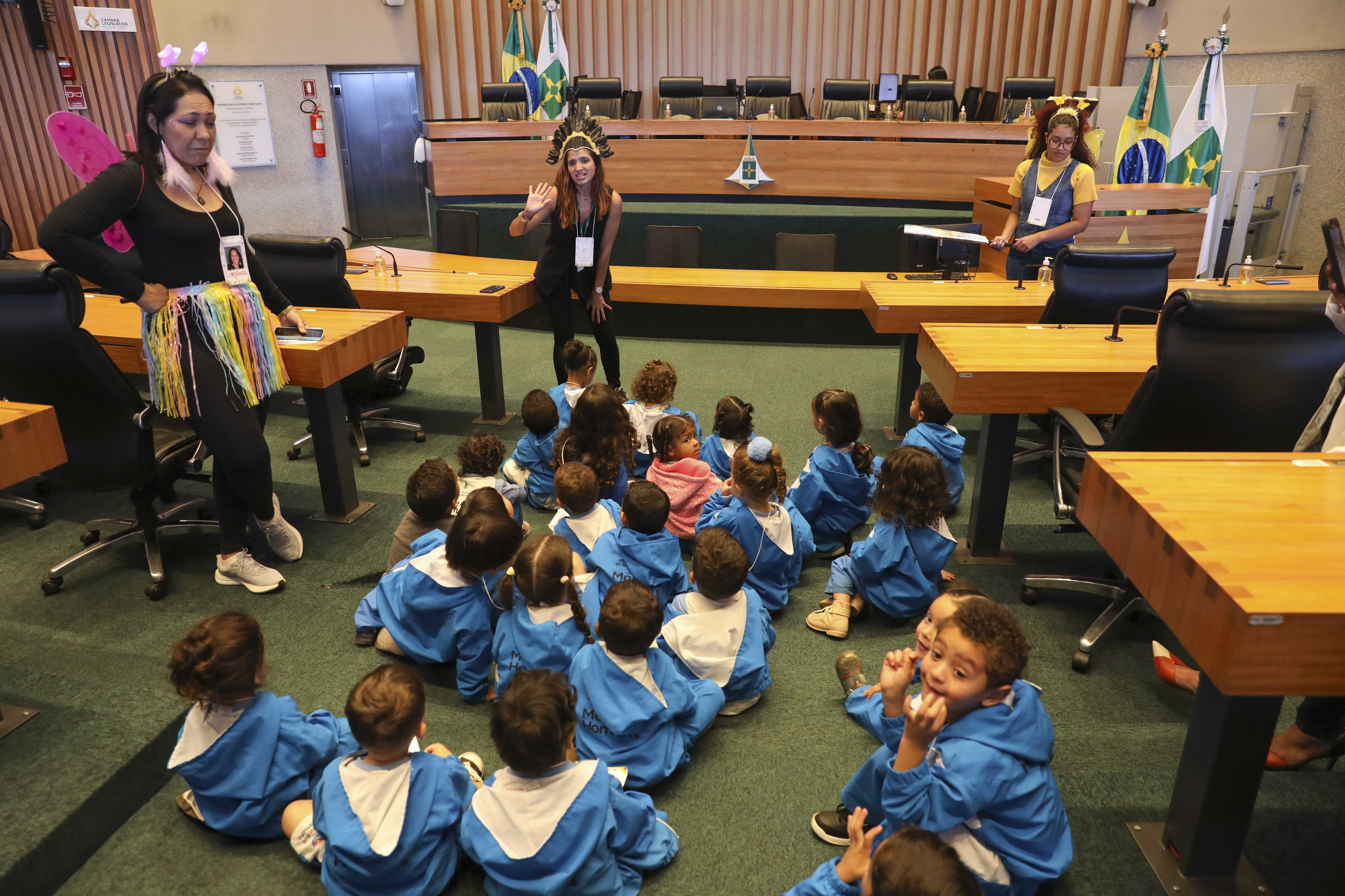 Ação leva cidadania e educação no trânsito a crianças da rede pública do DF