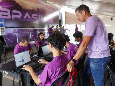 Projeto Brasíl.IA: Quatro cidades recebem cursos gratuitos de qualificação profissional na área de tecnologia