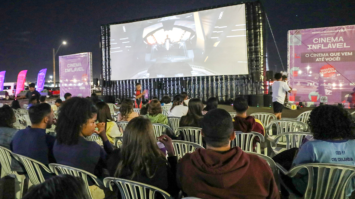 Cinema Inflável estreia no DF com sessões gratuitas em Ceilândia&nbsp;