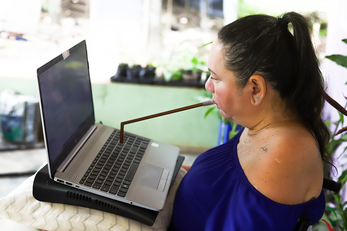 Livro apoiado pelo FAC promove debate e visibilidade a pessoas com deficiência
