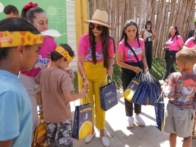 Mais de 600 crianças já participaram da ação da campanha Vem Brincar Comigo no festival Na Praia