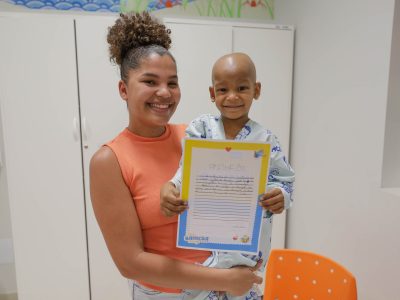 Pacientes do Hospital da Criança têm pedidos atendidos por padrinhos do Vem Brincar Comigo