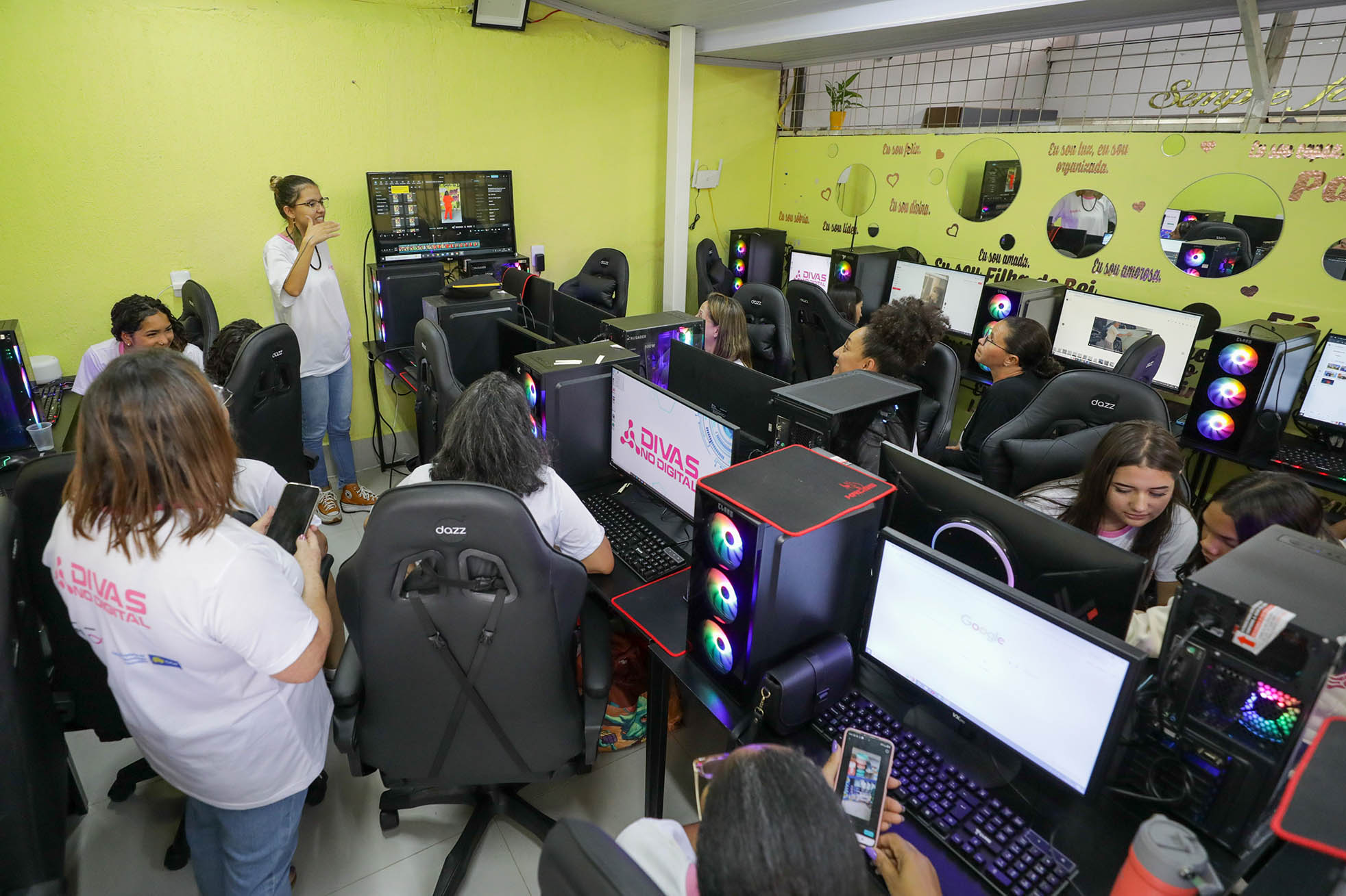 Divas no Digital capacita mulheres em situação de vulnerabilidade como empreendedoras nas redes sociais